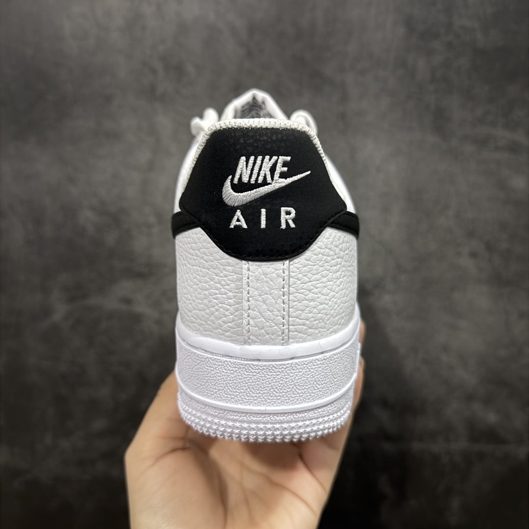 图片[4]-【GX2.0纯原】NK Air Force 1 Low \’07 空军一号低帮经典板鞋 白黑 CT2302-100 顶级空军 皮料质感可媲美原版 细节吊打市场其他代号版本 全鞋电脑针车 工整有序 原厂港宝加持完美还原灵魂版型 原盒原配从里到外百分百还原 原厂全头层原厂皮料 原标原盒 内置Sole气垫 中底白色背胶 中底划线 已经无限的接近公司 原厂楦头 原厂刺绣 后跟弧度修正 正确中底四线防伪 尺码：36 36.5 37.5 38 38.5 39 40 40.5 41 42 42.5 43 44 44.5 45 46-选品中心