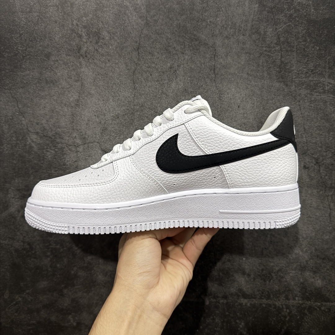 图片[2]-【GX2.0纯原】NK Air Force 1 Low \’07 空军一号低帮经典板鞋 白黑 CT2302-100 顶级空军 皮料质感可媲美原版 细节吊打市场其他代号版本 全鞋电脑针车 工整有序 原厂港宝加持完美还原灵魂版型 原盒原配从里到外百分百还原 原厂全头层原厂皮料 原标原盒 内置Sole气垫 中底白色背胶 中底划线 已经无限的接近公司 原厂楦头 原厂刺绣 后跟弧度修正 正确中底四线防伪 尺码：36 36.5 37.5 38 38.5 39 40 40.5 41 42 42.5 43 44 44.5 45 46-选品中心