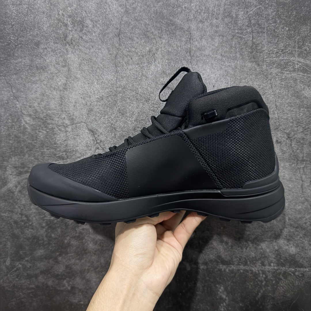 图片[2]-【莞产纯原版】始祖鸟ArcTeryx Kopec GTX M Mid 覆盖透气男越野跑鞋 中帮 正确后跟刺绣 完美细节版型 官方同步上架 适合技术路线单日徒步穿着 aeriosflgtx鞋受到长途野外跑步鞋的启发 适合在变化的地形上进行快速轻快的徒步旅行穿着，舒适而有支撑性，使您充满信心。该设计与脚部融为一体，可最大限度地减少摩擦，gore-tex保护膜网砂，采用gore隐形适体(invisiblefit)技术，更轻薄舒适。敏捷、稳定和技术路线上的自信源于vibram® megagrip外底、压缩eva内底以及一体的tpu。重量约：275g技术特点透气轻量耐磨鞋子鞋外底结构vibram®megagripM橡胶化合材料耐用柔软鞋子结构tpu鞋头可防磨损压缩eva泡沫内底以及一体的tpu铁芯提高了灵活性和稳定性，使您充满信心鞋子衬垫结构4mm厚ortholiteM3d模制插片材料gore-tex薄膜tpu高耐磨保护膜cordura® MX 尺码：36-45 编码： FJB390400-选品中心