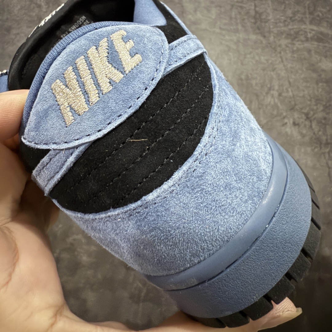 图片[2]-【Top纯原 】Supreme x Nk Dunk SB Dunk Low 舒适 防滑耐磨低帮板鞋 男女同款 蓝黑色 HQ8487-400 独家原厂航空铝磨具打磨大底 鞋头坡度极致还原 原盒原配 圈内天花板工艺 原厂冲刀 超高清洁度 全鞋零毛边皮料切割 全套原楦原模倾力打造完美版型 采用原厂百宏鞋带以及原厂百宏织唛舌标 内标可供原厂几率过验 原厂中底布黄色点胶 原厂中底布拉帮走线遵循公司‼️ 尺码：40 40.5 41 42 42.5 43 44 44.5 45 46 47.5-选品中心