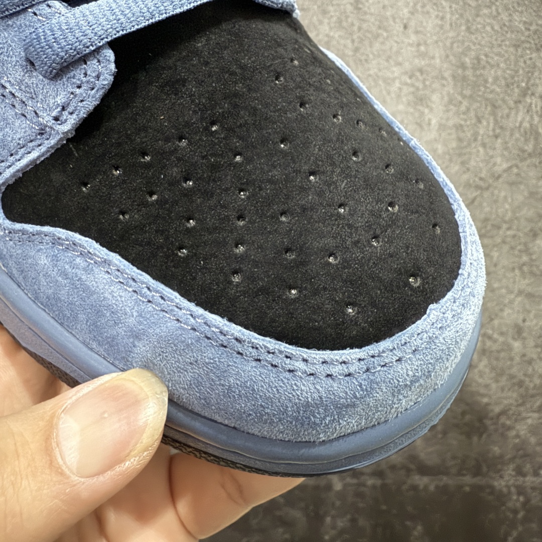 图片[5]-【Top纯原 】Supreme x Nk Dunk SB Dunk Low 舒适 防滑耐磨低帮板鞋 男女同款 蓝黑色 HQ8487-400 独家原厂航空铝磨具打磨大底 鞋头坡度极致还原 原盒原配 圈内天花板工艺 原厂冲刀 超高清洁度 全鞋零毛边皮料切割 全套原楦原模倾力打造完美版型 采用原厂百宏鞋带以及原厂百宏织唛舌标 内标可供原厂几率过验 原厂中底布黄色点胶 原厂中底布拉帮走线遵循公司‼️ 尺码：40 40.5 41 42 42.5 43 44 44.5 45 46 47.5-选品中心