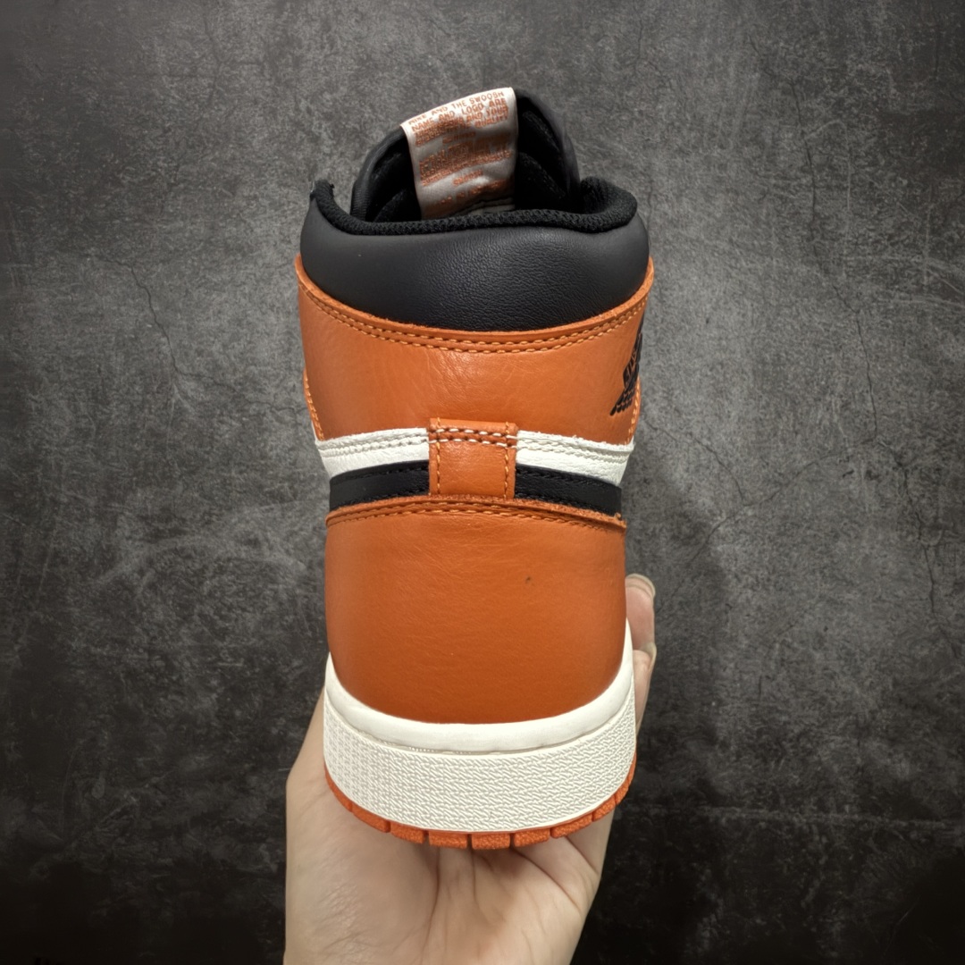 图片[4]-【原厂版】Air Jordan 1 High OG “Shattered Backboard” 2025年复刻 扣碎篮板 DZ5485-008 高端零售特供批次 产品品控稳定性领先行业 各方面均可对飙LJR版 一切细节材料对比原版 SZ原厂全套原楦原纸板冲刀磨具开发 原厂皮料加持 原厂港宝加持定型后跟R度完美 同源原厂电绣 飞翼针数密度立体效果一致 百分百一致原鞋 原厂拉帮工艺 针距密度一致 后跟弧度收口自然不对折 极致一眼正品既视感 进口玻璃冲刀皮料裁剪零毛边 全鞋电脑针车工艺 品控清洁度最高QC检验标准 免检产品 原厂订购鞋盒、鞋标、防尘纸、鞋撑、鞋带 追求极致的原厂味道 尺码：40 40.5 41 42 42.5 43 44 44.5 45 46 47.5-选品中心