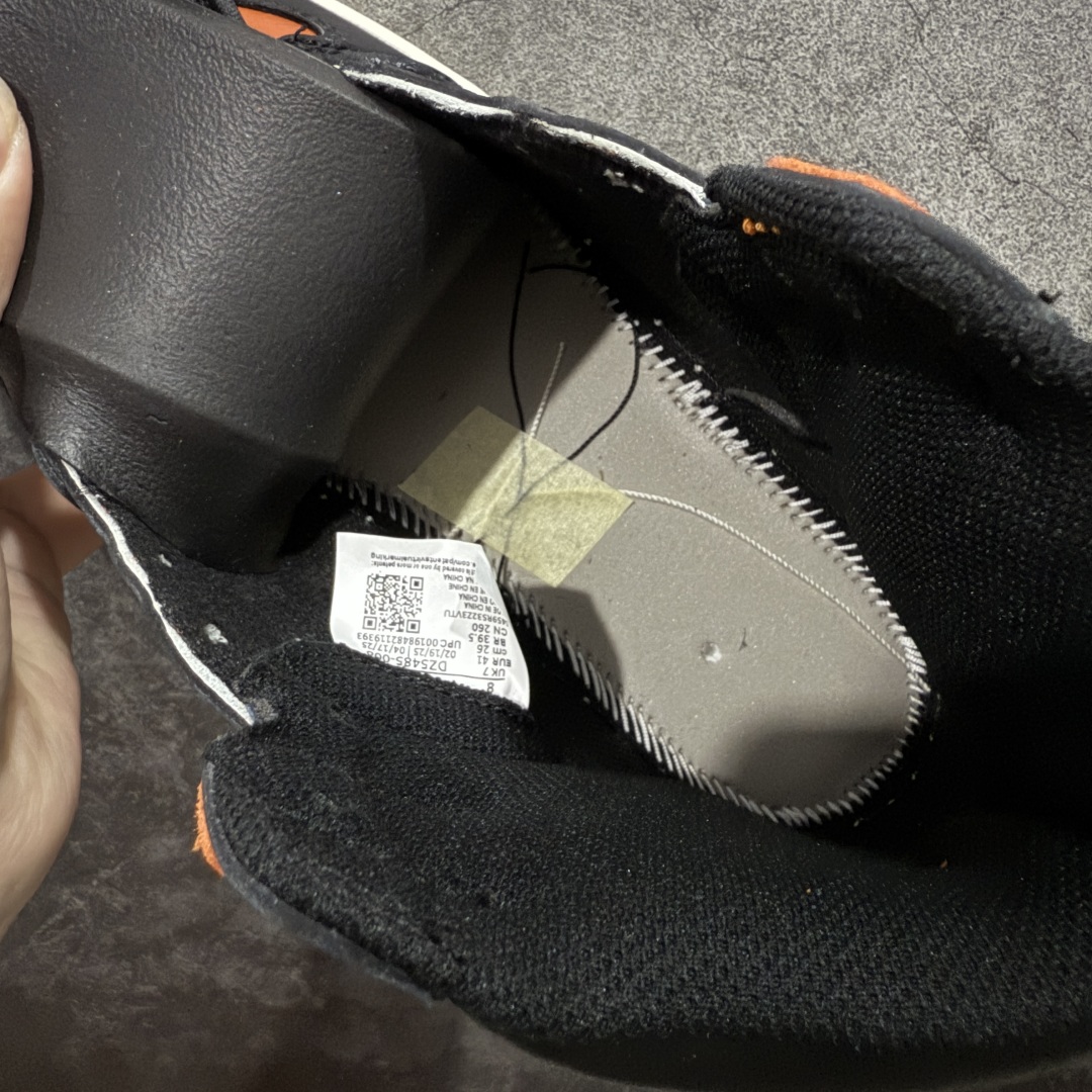图片[8]-【原厂版】Air Jordan 1 High OG “Shattered Backboard” 2025年复刻 扣碎篮板 DZ5485-008 高端零售特供批次 产品品控稳定性领先行业 各方面均可对飙LJR版 一切细节材料对比原版 SZ原厂全套原楦原纸板冲刀磨具开发 原厂皮料加持 原厂港宝加持定型后跟R度完美 同源原厂电绣 飞翼针数密度立体效果一致 百分百一致原鞋 原厂拉帮工艺 针距密度一致 后跟弧度收口自然不对折 极致一眼正品既视感 进口玻璃冲刀皮料裁剪零毛边 全鞋电脑针车工艺 品控清洁度最高QC检验标准 免检产品 原厂订购鞋盒、鞋标、防尘纸、鞋撑、鞋带 追求极致的原厂味道 尺码：40 40.5 41 42 42.5 43 44 44.5 45 46 47.5-选品中心