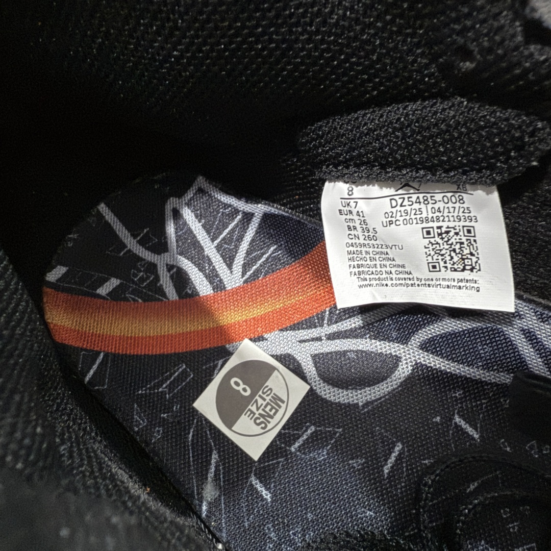 图片[7]-【原厂版】Air Jordan 1 High OG “Shattered Backboard” 2025年复刻 扣碎篮板 DZ5485-008 高端零售特供批次 产品品控稳定性领先行业 各方面均可对飙LJR版 一切细节材料对比原版 SZ原厂全套原楦原纸板冲刀磨具开发 原厂皮料加持 原厂港宝加持定型后跟R度完美 同源原厂电绣 飞翼针数密度立体效果一致 百分百一致原鞋 原厂拉帮工艺 针距密度一致 后跟弧度收口自然不对折 极致一眼正品既视感 进口玻璃冲刀皮料裁剪零毛边 全鞋电脑针车工艺 品控清洁度最高QC检验标准 免检产品 原厂订购鞋盒、鞋标、防尘纸、鞋撑、鞋带 追求极致的原厂味道 尺码：40 40.5 41 42 42.5 43 44 44.5 45 46 47.5-选品中心