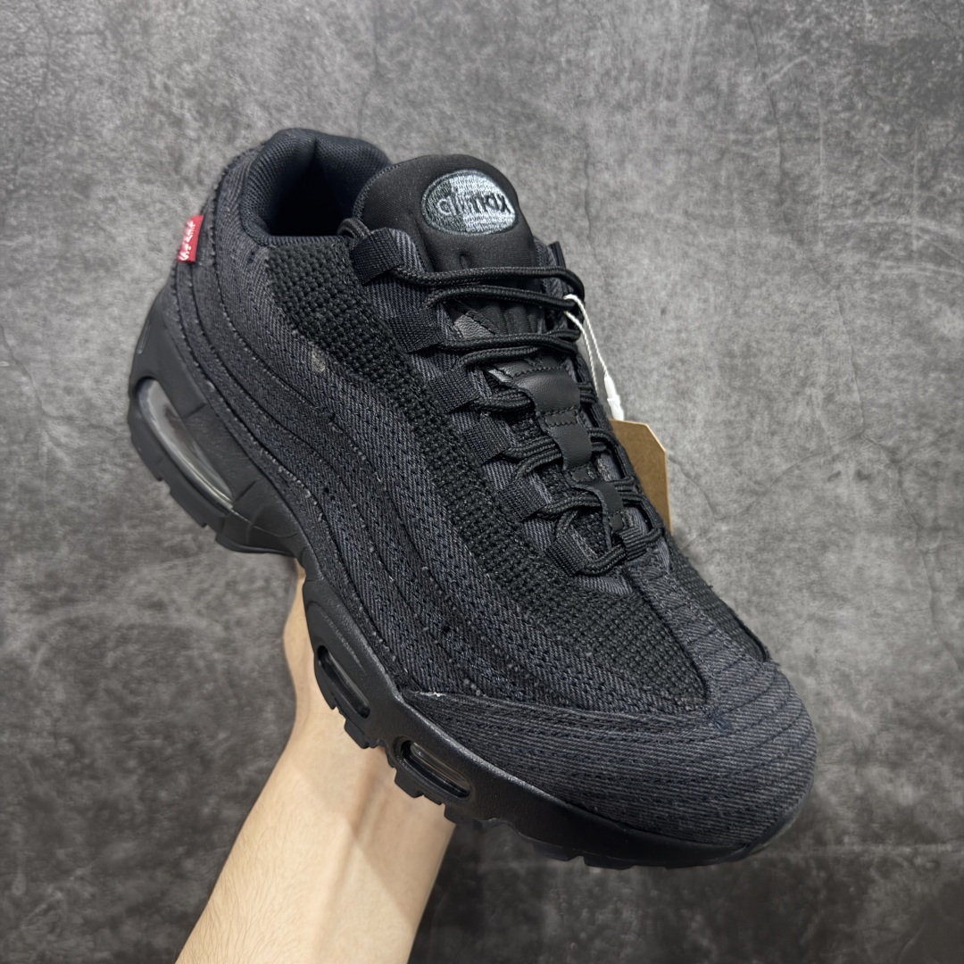 图片[3]-【PE版本】NK Air Max 95 SP 复古减震气垫跑鞋 HM4743-001 经典重温 鞋款设计灵感源于人体构造 中底设计基于人体的脊柱构造 是整体设计的核心 尼龙孔眼代表了肋骨 而分层式面板和网眼象征着肌肉纤维和肉体组织 Air Max 95采用了两个独立的吹塑成型的Air-Sole单元 并首次在前掌使用可视化气垫设计 Swoosh logo夜当作一个 点符号放在了鞋子的后帮位置 20年的发展让 AIR MAX 95有了不同的故事 20年后再度面向世人的时候 焕然一新的面貌 让人有了另外一种清新脱俗的感觉 尺码：40 40.5 41 42 42.5 43 44 44.5 45 46 47.5-选品中心