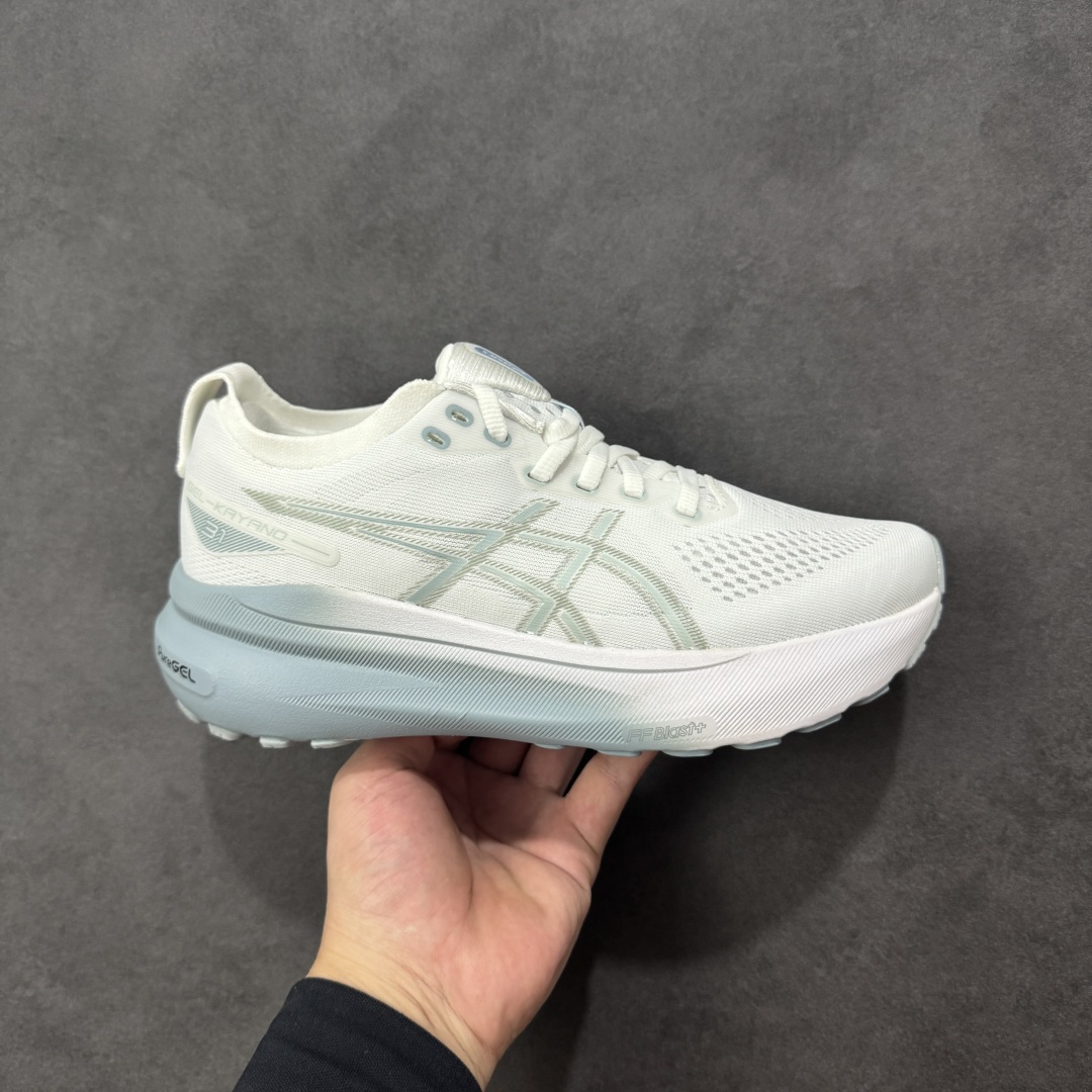 【公司级】日本专业跑鞋品牌-亚瑟士/Asics Gel-Kayano 31 卡亚诺31代低帮专业有氧超轻量休闲运动全能慢跑鞋 全新原装数据开发人体工学一体式轻质贾卡双层编织鞋面,针织高弹性鞋舌+贴合感鞋领结构,内嵌独家原装真 PureGel缓震胶 配置原装数据开发双层FF BLAST PLUS ECO中底环保材质、带4D引导系统,原厂配比AHAR橡胶底部,兼顾抓地及耐久性底片 尺码:36 37 38 39 39.5 40.5 41.5 42 42.5 43.5 44 45 编码:LNHB230240-选品中心