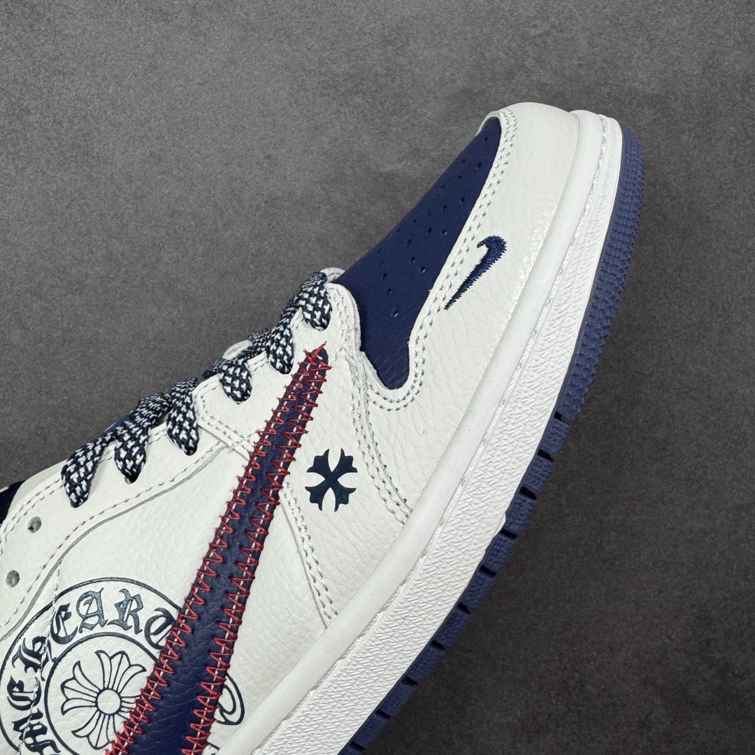 图片[5]-【定制版】Travis Scott x Fragment Design x Jordan Air Jordan 1 Low OG SP “克罗心联名——缝线勾” 多方联名合作融合了Travi翻毛蓝勾s Scott 独特的音乐风格，藤原浩个性的设计风格以及Jordan品牌的经典元素 使其成为一双具有独特身份和价值的鞋子 清新而立体的外观加上联名标识更突出了其独特身份 这种配色方案显示出活力和时尚感 在视觉上引人注目 鞋身的质感和细腻的细节处理使其显得高端而格调十足 这款“倒钩”联名是设计与创意完美结合 融合多方的个性风格是一款备受瞩目的潮流鞋款 低帮休闲板鞋 定制鞋盒 大厂纯原品质出货 超高清洁度 皮料切割干净无任何毛边 细节完美 货号：DZ5899-030 尺码：36 36.5 37.5 38 38.5 39 40 40.5 41 42 42.5 43 44 44.5 45-选品中心