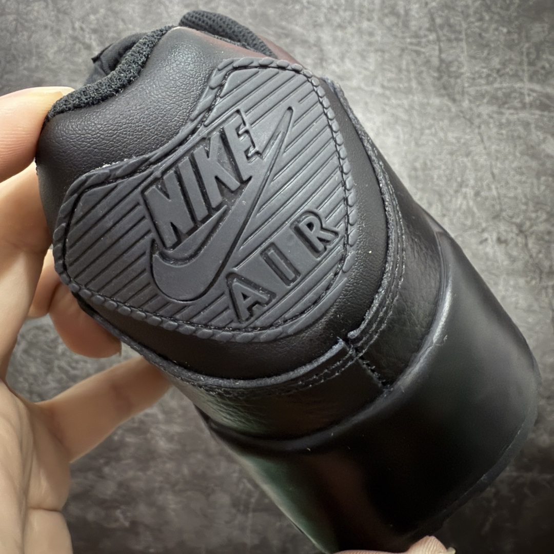 图片[2]-【顶级芯片版】Nike Air Max 90 舒适 复古 合成革减震防滑透气 低帮 休闲跑步鞋 纯黑皮面 CZ5594-001 鞋舌标可扫码 海外欧州过验版 原纸版原楦头 顶级90款问市 开发数月 原版开发 多道QC质检 鞋型完美复刻 原厂级别工艺 正确色卡 正确气垫蓝光 正确大底 独家私模 采用进口头层牛皮拼接 定位高端市场 行业标杆工艺 尺码：39 40 40.5 41 42 42.5 43 44 44.5 45 46-选品中心