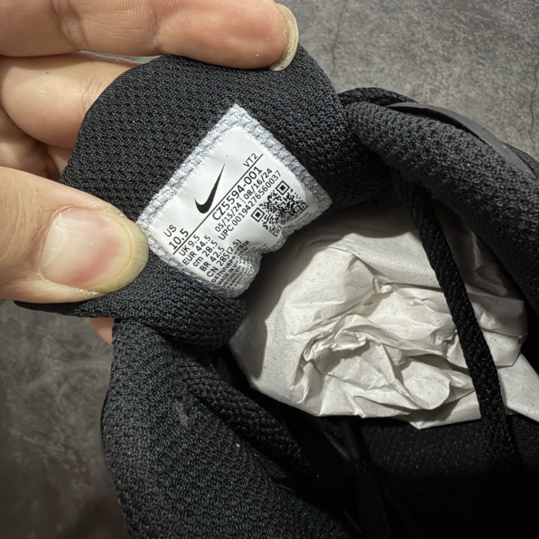 图片[7]-【顶级芯片版】Nike Air Max 90 舒适 复古 合成革减震防滑透气 低帮 休闲跑步鞋 纯黑皮面 CZ5594-001 鞋舌标可扫码 海外欧州过验版 原纸版原楦头 顶级90款问市 开发数月 原版开发 多道QC质检 鞋型完美复刻 原厂级别工艺 正确色卡 正确气垫蓝光 正确大底 独家私模 采用进口头层牛皮拼接 定位高端市场 行业标杆工艺 尺码：39 40 40.5 41 42 42.5 43 44 44.5 45 46-选品中心