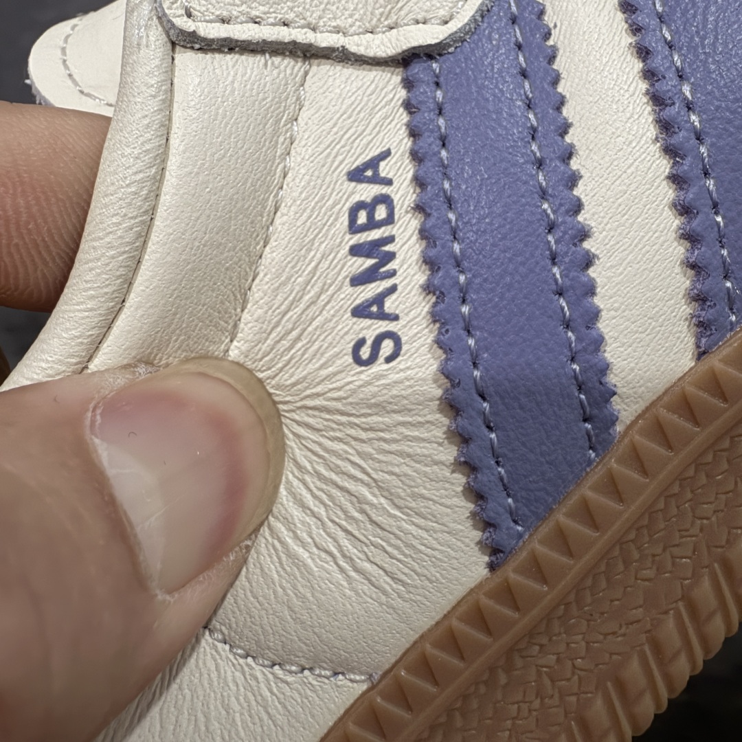 图片[3]-【CG纯原】市面最顶级品质没有之一！ 此版鞋身全部采用进口原厂头层皮 原厂头层 区分市面偷工减料！ Adidas Originals Samba 桑巴德训鞋 灰红 原版原楦原材，99.999%还原度 鞋带都是原厂的，系鞋带的方式都同步ZP！ 货号：JS1362 尺码：36 36.5 37 38 38.5 39 40 40.5 41 42 42.5 43 44 44.5 45-选品中心