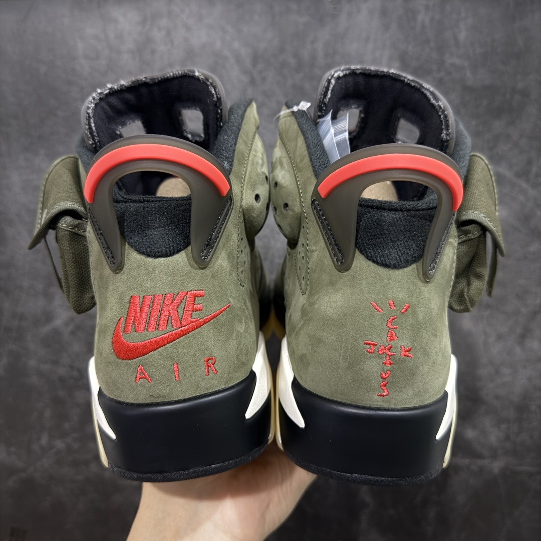 图片[4]-【DG2.0】Travis Scott x Air Jordan 6 AJ6 TS复古文化篮球鞋“军绿夜光鬼脸” CN1084-200 AJ6军绿口袋 顶级细节 多双原鞋拆解开发 进口麂皮皮料 立体公整口袋 原厂后跟刺绣 饱满粗细同步 区分市面过细刺绣 原厂锁扣配件按压回弹声音清脆 原厂定型 后跟完美效果 无各种添加操作 全新正确细节 正确3M反光夜光大底 尺码：40 40.5 41 42 42.5 43 44 44.5 45 46 47.5-选品中心