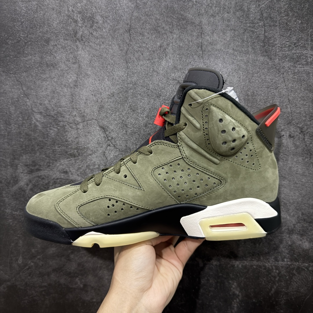图片[2]-【DG2.0】Travis Scott x Air Jordan 6 AJ6 TS复古文化篮球鞋“军绿夜光鬼脸” CN1084-200 AJ6军绿口袋 顶级细节 多双原鞋拆解开发 进口麂皮皮料 立体公整口袋 原厂后跟刺绣 饱满粗细同步 区分市面过细刺绣 原厂锁扣配件按压回弹声音清脆 原厂定型 后跟完美效果 无各种添加操作 全新正确细节 正确3M反光夜光大底 尺码：40 40.5 41 42 42.5 43 44 44.5 45 46 47.5-选品中心