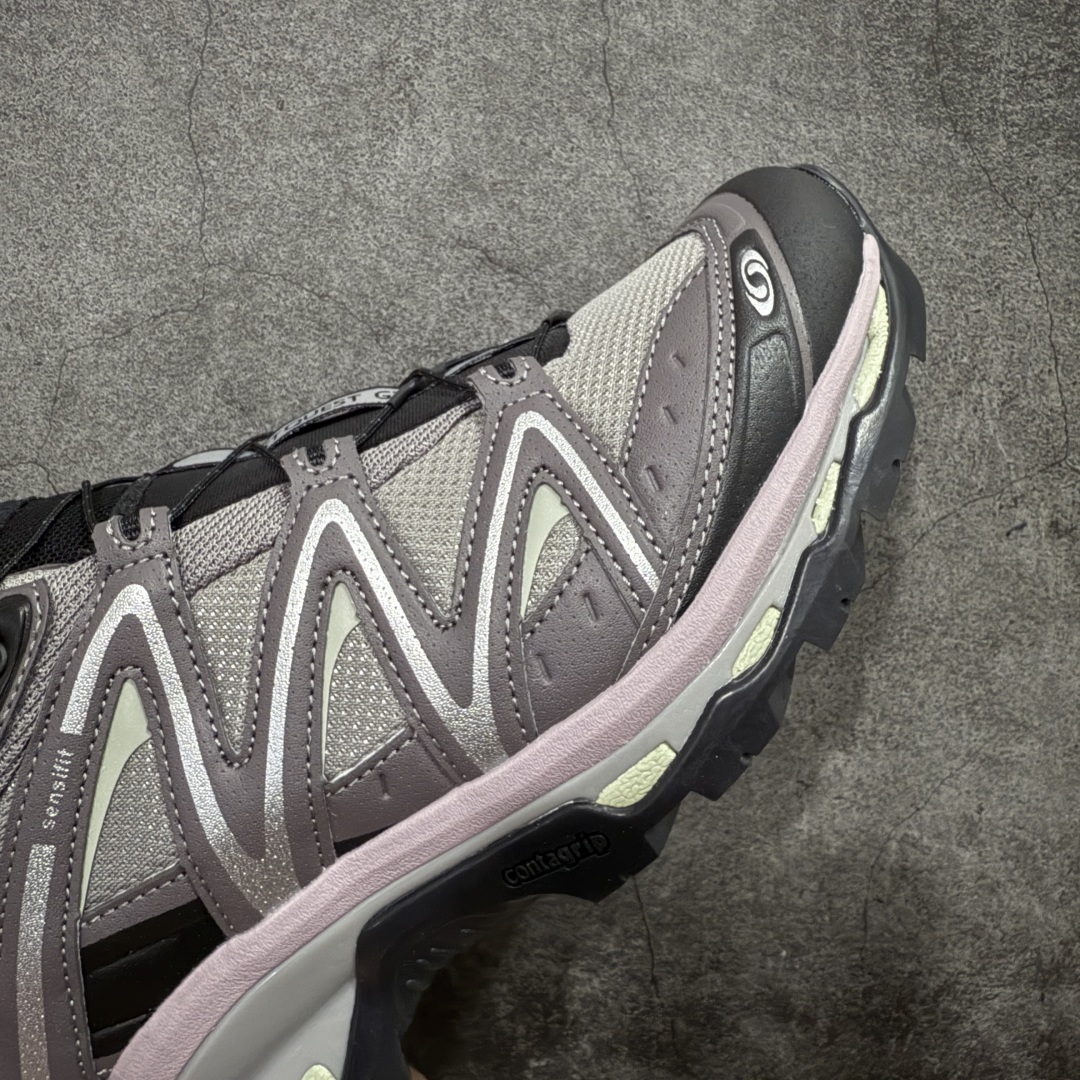 图片[6]-【绿x升级版】Salomon XT-QUEST ADV 萨洛蒙情侣款户外机能鞋 491277 全新绿x升级版 品质大改进 ‼️ 全鞋改进为原厂一致材料打造 全新修长鞋型 相对老版臃肿鞋型 此版的版型更正 全新玻璃冲刀 清洁度提升 同步原版左右鞋带孔的间距加大（之前老版间距太小） 网面与鞋头材料校对一致无色差（老版网面有色差） 鞋后跟反口V字定型同步zp（老版臃肿为U字后跟反口） 鞋舌两侧鞋帮脚踝处更加直挺（之前老版往中间踏） 鞋盒黑盒改正为原版牛皮纸鞋盒 鞋头处添加☯️太极标 所有细节多次修改校正 坚持同步原版无差别 毋庸置疑全市场最好的版本💪🏻终端优势供应 尺码：36-46-选品中心