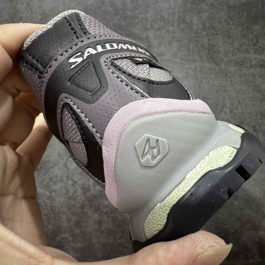 图片[2]-【绿x升级版】Salomon XT-QUEST ADV 萨洛蒙情侣款户外机能鞋 491277 全新绿x升级版 品质大改进 ‼️ 全鞋改进为原厂一致材料打造 全新修长鞋型 相对老版臃肿鞋型 此版的版型更正 全新玻璃冲刀 清洁度提升 同步原版左右鞋带孔的间距加大（之前老版间距太小） 网面与鞋头材料校对一致无色差（老版网面有色差） 鞋后跟反口V字定型同步zp（老版臃肿为U字后跟反口） 鞋舌两侧鞋帮脚踝处更加直挺（之前老版往中间踏） 鞋盒黑盒改正为原版牛皮纸鞋盒 鞋头处添加☯️太极标 所有细节多次修改校正 坚持同步原版无差别 毋庸置疑全市场最好的版本💪🏻终端优势供应 尺码：36-46-选品中心