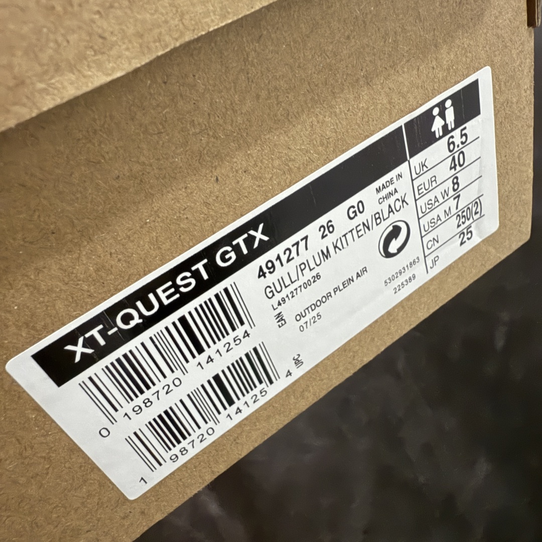 图片[9]-【绿x升级版】Salomon XT-QUEST ADV 萨洛蒙情侣款户外机能鞋 491277 全新绿x升级版 品质大改进 ‼️ 全鞋改进为原厂一致材料打造 全新修长鞋型 相对老版臃肿鞋型 此版的版型更正 全新玻璃冲刀 清洁度提升 同步原版左右鞋带孔的间距加大（之前老版间距太小） 网面与鞋头材料校对一致无色差（老版网面有色差） 鞋后跟反口V字定型同步zp（老版臃肿为U字后跟反口） 鞋舌两侧鞋帮脚踝处更加直挺（之前老版往中间踏） 鞋盒黑盒改正为原版牛皮纸鞋盒 鞋头处添加☯️太极标 所有细节多次修改校正 坚持同步原版无差别 毋庸置疑全市场最好的版本💪🏻终端优势供应 尺码：36-46-选品中心