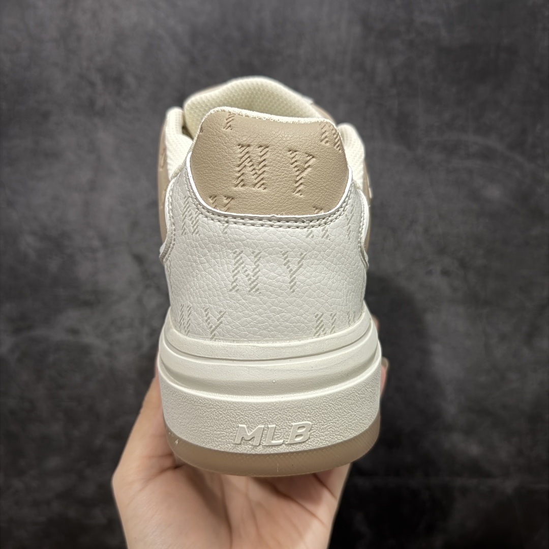 图片[4]-【公司级】韩国洋基队NY大标潮流老爹鞋 MLB小白鞋市面上唯一顶级纯原版本 原材料打造 原楦原档案数据开发版型 完美鞋头弧度/后套收口效果🆚市面文案版本‼️ 原厂立体填充鞋舌海绵 中底注胶孔原数据开发模具大底 原厂转印标 保证不掉字 内增高6cm 原厂1：1模具开发 原厂进口纳米材质 原厂 全套手提袋 原盒雷射防伪标包装 天猫订单品质 官网尺码35 36 36.5 37.5 38 38.5 39 40 40.5 41 42 42.5 43 44 44.5 45-选品中心