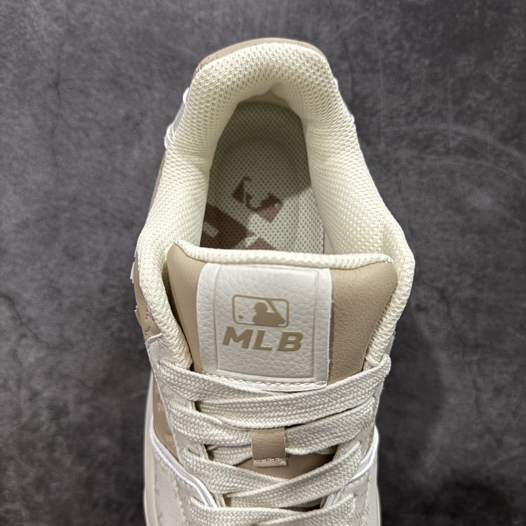 图片[8]-【公司级】韩国洋基队NY大标潮流老爹鞋 MLB小白鞋市面上唯一顶级纯原版本 原材料打造 原楦原档案数据开发版型 完美鞋头弧度/后套收口效果🆚市面文案版本‼️ 原厂立体填充鞋舌海绵 中底注胶孔原数据开发模具大底 原厂转印标 保证不掉字 内增高6cm 原厂1：1模具开发 原厂进口纳米材质 原厂 全套手提袋 原盒雷射防伪标包装 天猫订单品质 官网尺码35 36 36.5 37.5 38 38.5 39 40 40.5 41 42 42.5 43 44 44.5 45-选品中心