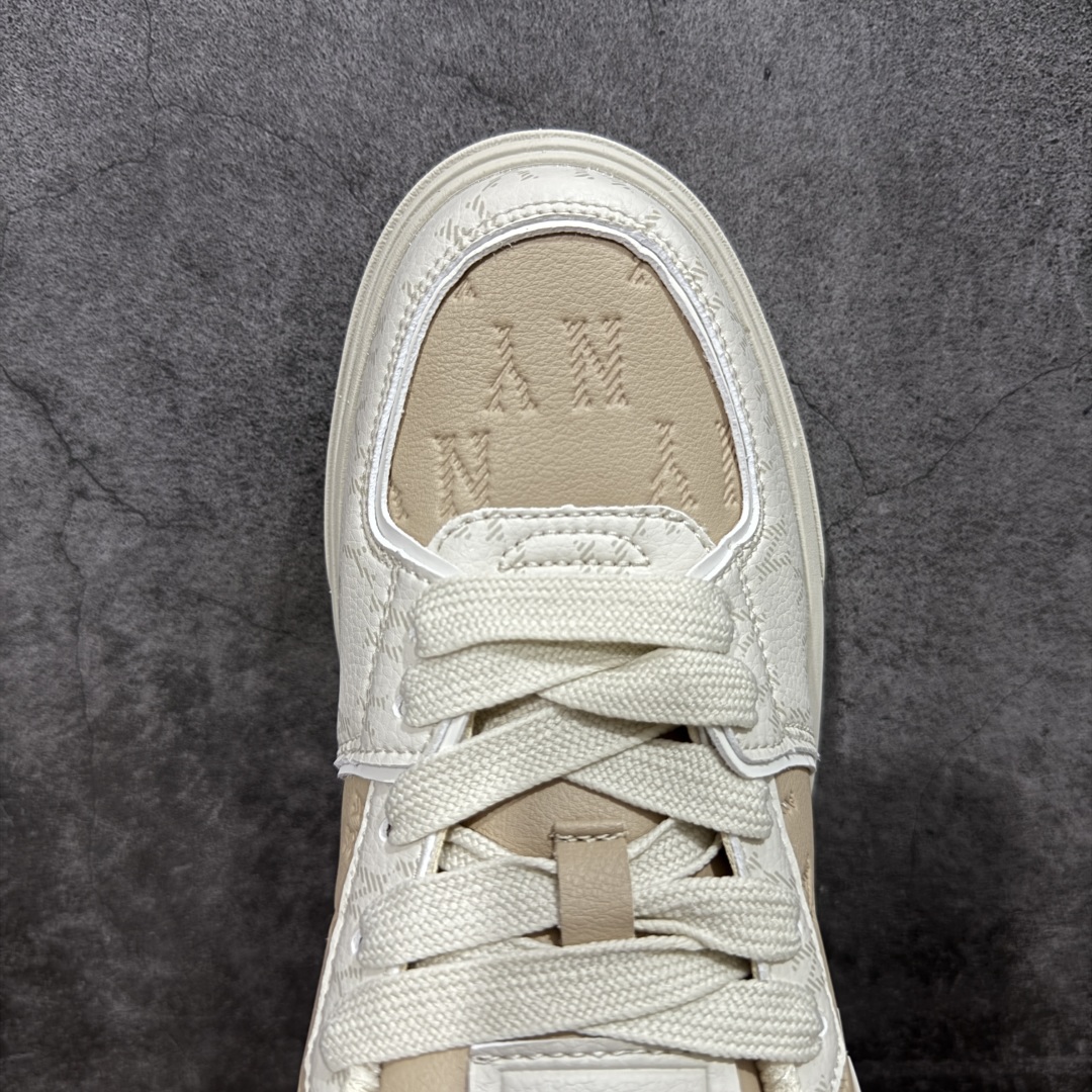 图片[5]-【公司级】韩国洋基队NY大标潮流老爹鞋 MLB小白鞋市面上唯一顶级纯原版本 原材料打造 原楦原档案数据开发版型 完美鞋头弧度/后套收口效果🆚市面文案版本‼️ 原厂立体填充鞋舌海绵 中底注胶孔原数据开发模具大底 原厂转印标 保证不掉字 内增高6cm 原厂1：1模具开发 原厂进口纳米材质 原厂 全套手提袋 原盒雷射防伪标包装 天猫订单品质 官网尺码35 36 36.5 37.5 38 38.5 39 40 40.5 41 42 42.5 43 44 44.5 45-选品中心