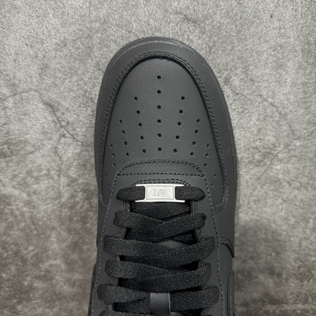 图片[5]-【XE纯原磨砂面】Air Force 1 Low AF1空军纯黑低帮 磨砂皮面版 CW2288-001 抄底的价格 完美品质 完全吊打市场所有同价位上下版本 偏软质头层皮料 完美鞋型 钩子裁边清洁度无敌！ 针车走线图片放大看相当整齐，鞋带口冲孔与鞋头冲孔非常圆润干净 无任何毛边，正确做旧鞋带金属铁片，中底走线 鞋垫刷胶 大底含气垫都是基本操作！独家有货，全码可接！ 尺码：36-46含尖版本 目前此价位你能找到的最优的一个版本没有之一-选品中心