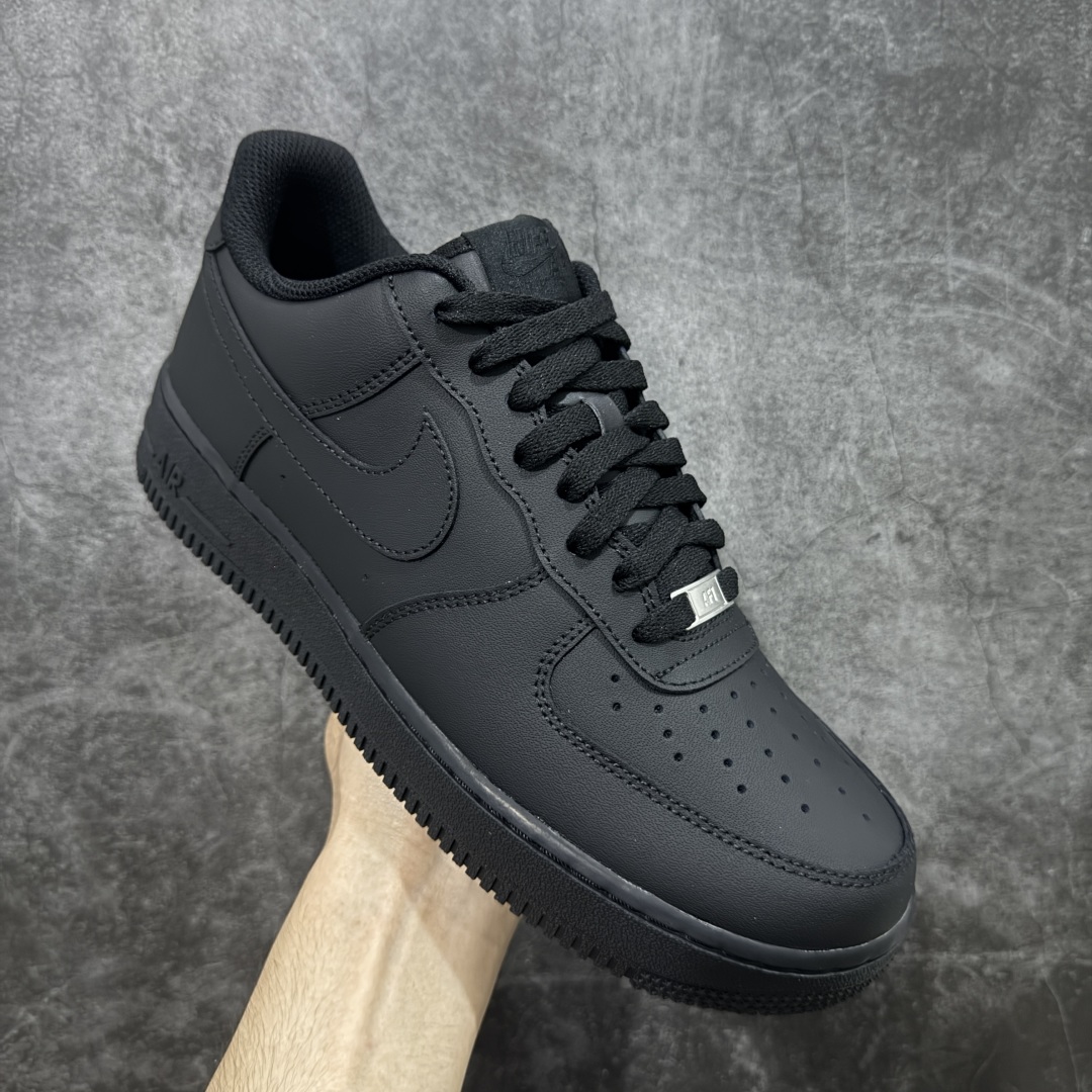图片[3]-【XE纯原磨砂面】Air Force 1 Low AF1空军纯黑低帮 磨砂皮面版 CW2288-001 抄底的价格 完美品质 完全吊打市场所有同价位上下版本 偏软质头层皮料 完美鞋型 钩子裁边清洁度无敌！ 针车走线图片放大看相当整齐，鞋带口冲孔与鞋头冲孔非常圆润干净 无任何毛边，正确做旧鞋带金属铁片，中底走线 鞋垫刷胶 大底含气垫都是基本操作！独家有货，全码可接！ 尺码：36-46含尖版本 目前此价位你能找到的最优的一个版本没有之一-选品中心
