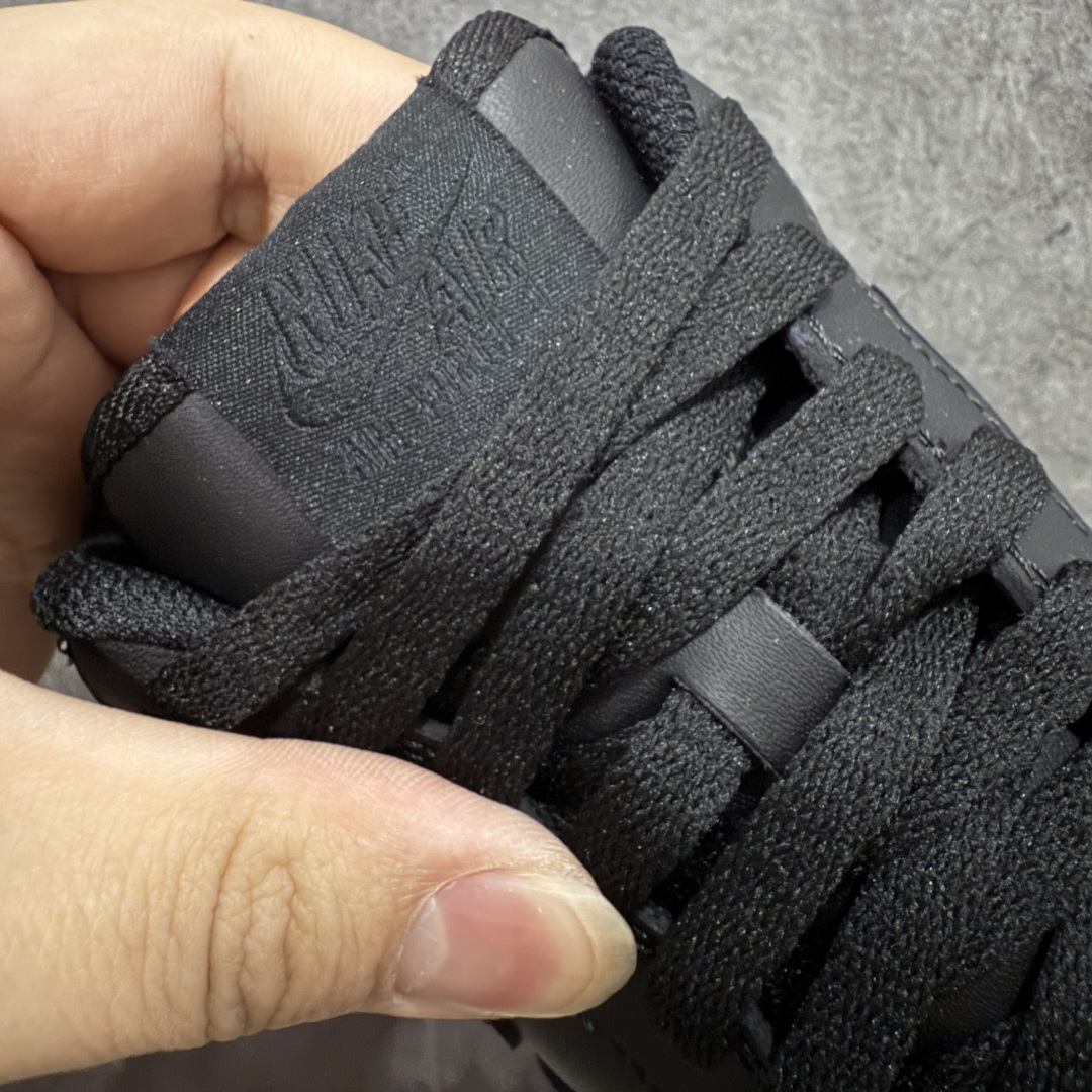 图片[5]-【XE纯原磨砂面】Air Force 1 Low AF1空军纯黑低帮 磨砂皮面版 CW2288-001 抄底的价格 完美品质 完全吊打市场所有同价位上下版本 偏软质头层皮料 完美鞋型 钩子裁边清洁度无敌！ 针车走线图片放大看相当整齐，鞋带口冲孔与鞋头冲孔非常圆润干净 无任何毛边，正确做旧鞋带金属铁片，中底走线 鞋垫刷胶 大底含气垫都是基本操作！独家有货，全码可接！ 尺码：36-46含尖版本 目前此价位你能找到的最优的一个版本没有之一-选品中心