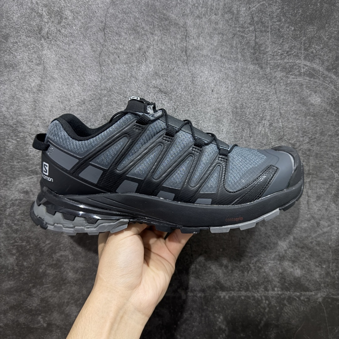 【莞产版本】SALOMON萨洛蒙 XA Pro 3D V8 Gtx 圆头系带 防滑耐磨 低帮 户外功能鞋 男款 XA PRO 3D GTX拥有杰出的稳定性、优异的抓地性能,及高强度的耐磨性,是适合各种地形的全方位野跑鞋。 鞋面由快干的网眼布构成,透气性满分,大大提高脚部舒适度。 如果你正准备入手一对新的山鞋, XA PRO 3D GTX绝对是首选! 尺码:40-47-选品中心