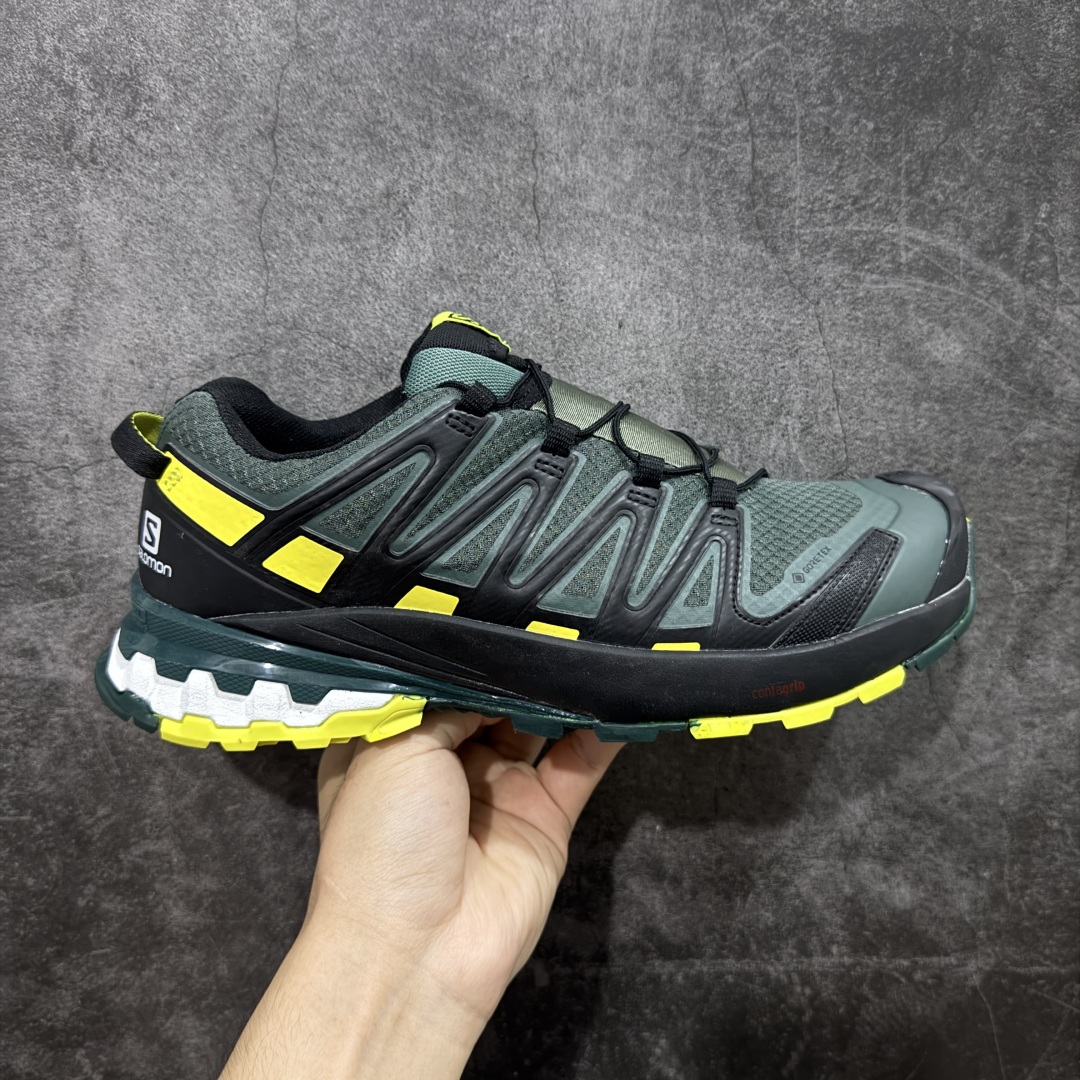 【莞产版本】SALOMON萨洛蒙 XA Pro 3D V8 Gtx 圆头系带 防滑耐磨 低帮 户外功能鞋 男款 XA PRO 3D GTX拥有杰出的稳定性、优异的抓地性能,及高强度的耐磨性,是适合各种地形的全方位野跑鞋。 鞋面由快干的网眼布构成,透气性满分,大大提高脚部舒适度。 如果你正准备入手一对新的山鞋, XA PRO 3D GTX绝对是首选! 尺码:40-47-选品中心