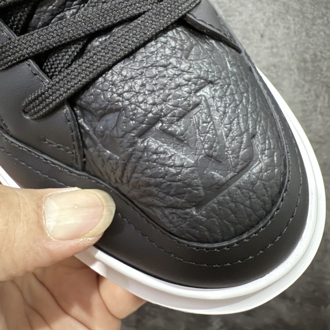 图片[5]-【海淘代购版】LOUIS VUITTON LV Beverly Hills 牛皮 圆头系带 低帮 时尚板鞋 男款 黑色 海淘代购同渠道品质 高端零售 外贸充正专供 原版购入开发 ZP级全套包装 完美楦型 正确卡色 大底TPU 质感媲美原版 细节与原版一致 请注意区分市面通货材 尺码：38 39 40 41 42 43 44 45 46-选品中心