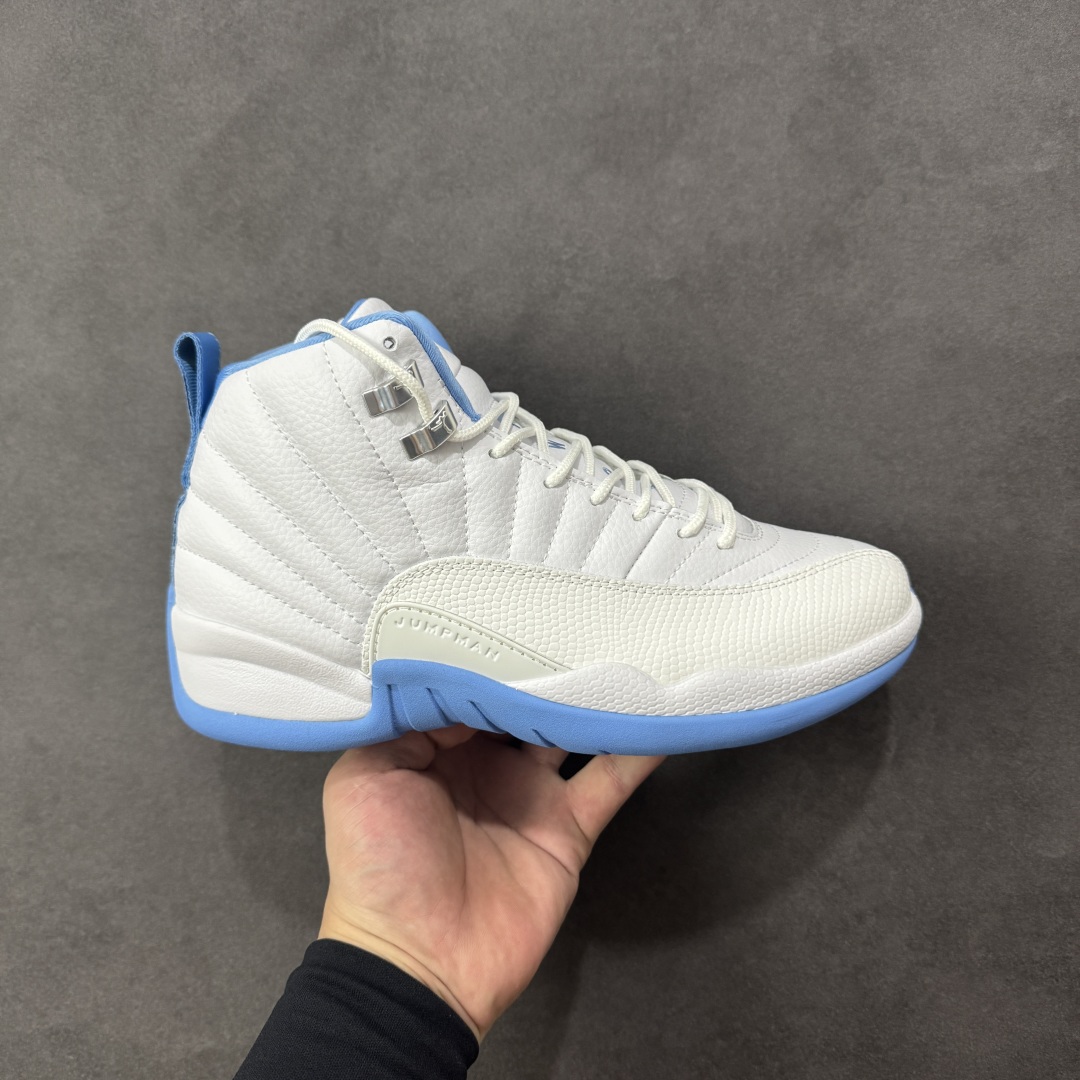 【头层真碳版】Air Jordan AJ12 Retro 篮球鞋 正确版型 头层皮料 真碳板 原厂定制金属扣 原厂电绣 超高性价比 货号:CT8013-112 尺码:40 40.5 41 42 42.5 43 44 44.5 45 45.5 46 47.5 48 编码:GLB320330-选品中心