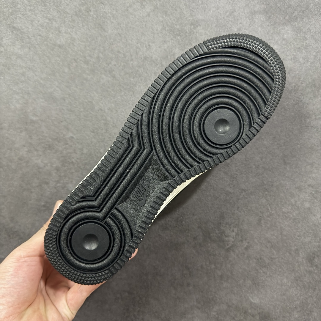 图片[9]-【定制版】Givenchy x Nk Air Force 1’07 定制配色 纪梵希联名 空军一号低帮经典低帮休闲百搭板鞋 定制鞋盒 大厂流水作业生产 超高清洁度 皮料切割干净无任何毛边 内置蜂窝气垫 细节完美 货号：KX2532-506  尺码：36 36.5 37.5 38 38.5 39 40 40.5 41 42 42.5 43 44 44.5 45 编码：QFB310320-选品中心