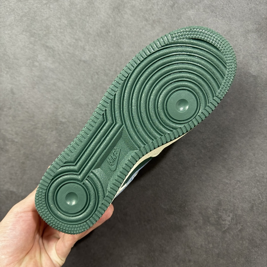 图片[9]-【定制版】NIke Air Force 1 \’07 Low “古驰联名——米绿花布勾”空军一号 低帮 运动鞋 休闲鞋 折边针车 工艺难度大 原楦头原纸板 原装鞋盒 定制五金配件 内置全掌气垫 原厂鞋底 货号：DD1982-300 尺码：36 36.5 37.5 38 38.5 39 40 40.5 41 42 42.5 43 44 44.5 45 编码：HXSA310320-选品中心