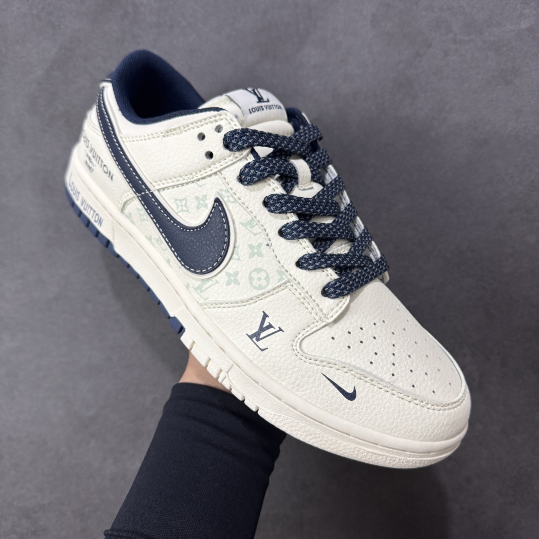 图片[3]-【定制版】Nike SB Dunk Low LV联名 米蓝印花 周年高端定制 低帮休闲板鞋 HT5088-610  #定制鞋盒 大厂纯原品质出货 超高清洁度 皮料切割干净无任何毛边 细节完美   尺码：36 36.5 37.5 38 38.5 39 40 40.5 41 42 42.5 43 44 44.5 45 编码：HXSB330340-选品中心