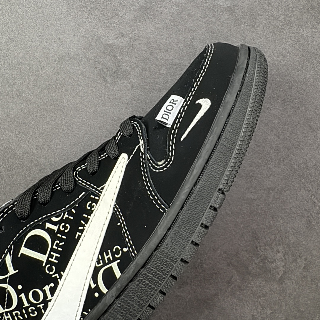 图片[5]-【定制版】Travis Scott x Nike Air Jordan 1 Low x DIOR Air Jordan 1 Low 反转黑白小勾倒钩 全鞋采用原装头层皮，用料扎实 精雕细琢 鞋型极致还原 飞翼3D打印改良 深度立体 四线中底拉帮皮料选材 钢印 背胶一应俱全 全新批次 原装原模大底全鞋原厂定制皮料，手感细腻正确折边工艺 完美细节诠释 货号：LD2025-036 尺码：36 36.5 37.5 38 38.5 39 40 40.5 41 42 42.5 43 44 44.5 45-选品中心