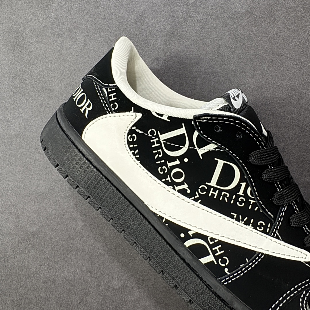 图片[6]-【定制版】Travis Scott x Nike Air Jordan 1 Low x DIOR Air Jordan 1 Low 反转黑白小勾倒钩 全鞋采用原装头层皮，用料扎实 精雕细琢 鞋型极致还原 飞翼3D打印改良 深度立体 四线中底拉帮皮料选材 钢印 背胶一应俱全 全新批次 原装原模大底全鞋原厂定制皮料，手感细腻正确折边工艺 完美细节诠释 货号：LD2025-036 尺码：36 36.5 37.5 38 38.5 39 40 40.5 41 42 42.5 43 44 44.5 45-选品中心