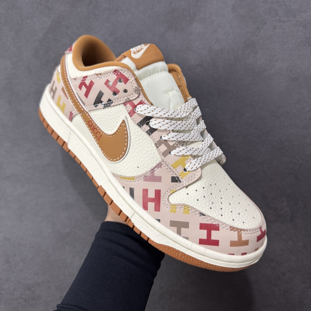 图片[3]-【定制版】Nike Jordan Air Jordan 1“古驰联名——多姿多彩” 高端定制 低帮 复古 减震 防滑 耐磨 休闲鞋 定制鞋盒 大厂纯原品质出货 超高清洁度 皮料切割干净无任何毛边 细节完美 货号：SR8888-012 尺码： 36 36.5 37.5 38 38.5 39 40 40.5 41 42 42.5 43 44 44.5 45-选品中心