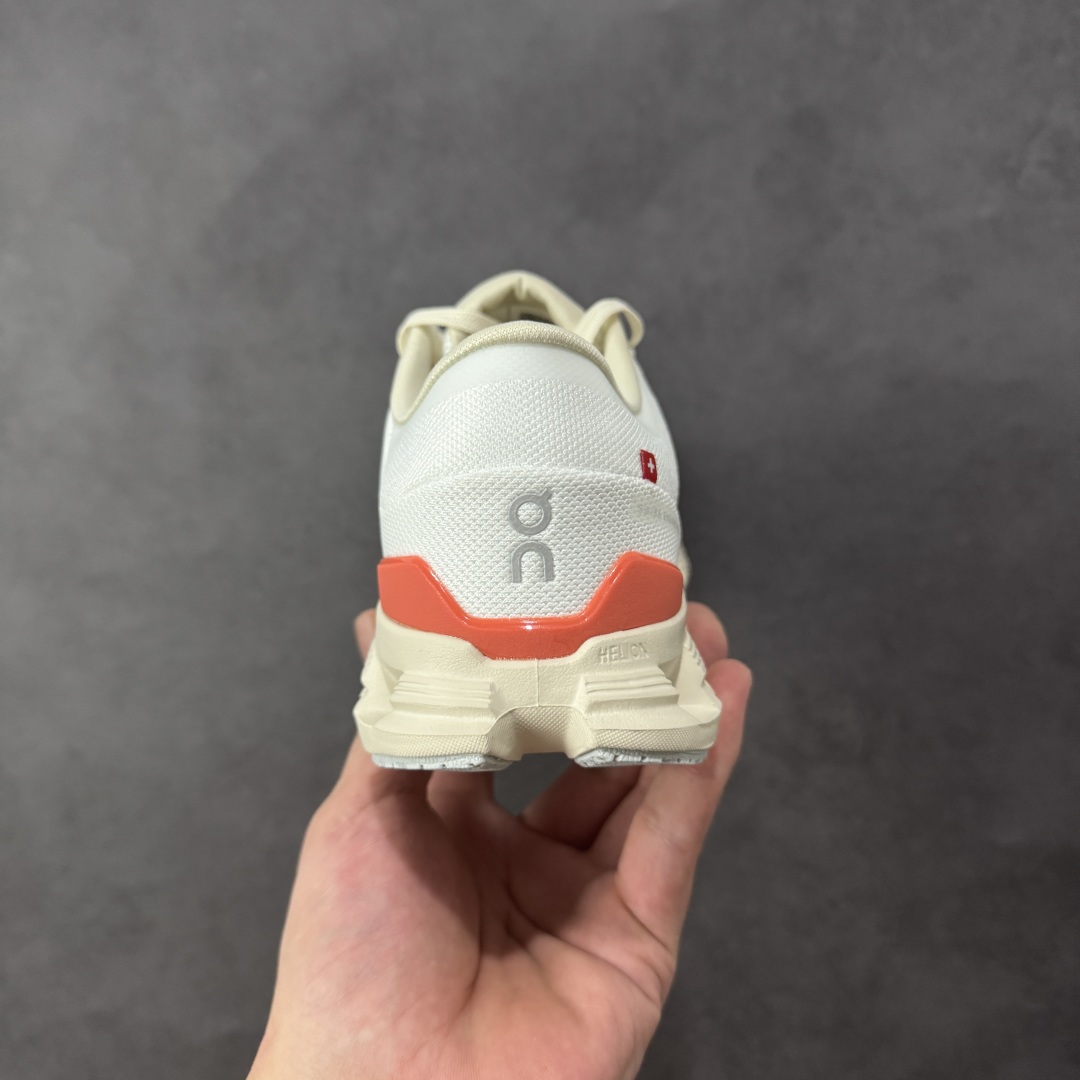 图片[4]-【RS版本】瑞士运动品牌 昂跑 ON Running Cloud X 4 克劳德X4系列低帮轻量舒适休闲运动鞋 On 昂跑 Cloud X 4 综合体能训练 休闲跑鞋。新一代跑练结合多功能跑鞋 Cloud X 4 延续轻量脚感且灵活反馈的同时提高贴合度和透气性；沿袭ON的专业跑鞋科技，旨在应对深蹲、弓箭步、间歇性、波比跳……等各类健身锻炼运动！ 尺码：36 36.5 37.5 38 38.5 39 40 40.5 41 42 42.5 43 44 45 46 47-选品中心