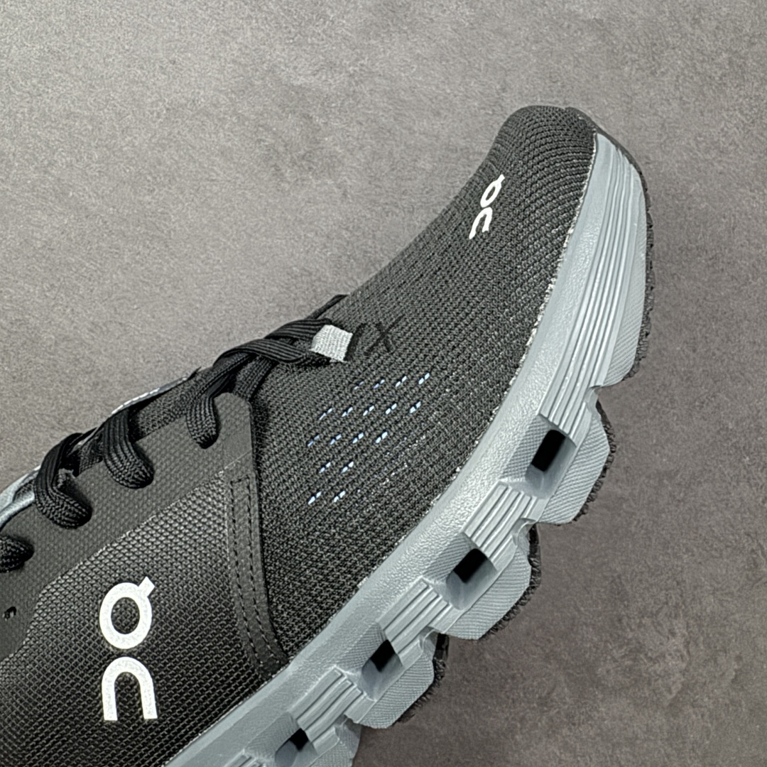 图片[5]-【RS版本】瑞士运动品牌 昂跑 ON Running Cloud X 4 克劳德X4系列低帮轻量舒适休闲运动鞋 On 昂跑 Cloud X 4 综合体能训练 休闲跑鞋。新一代跑练结合多功能跑鞋 Cloud X 4 延续轻量脚感且灵活反馈的同时提高贴合度和透气性；沿袭ON的专业跑鞋科技，旨在应对深蹲、弓箭步、间歇性、波比跳……等各类健身锻炼运动！ 尺码：36 36.5 37.5 38 38.5 39 40 40.5 41 42 42.5 43 44 45 46 47-选品中心