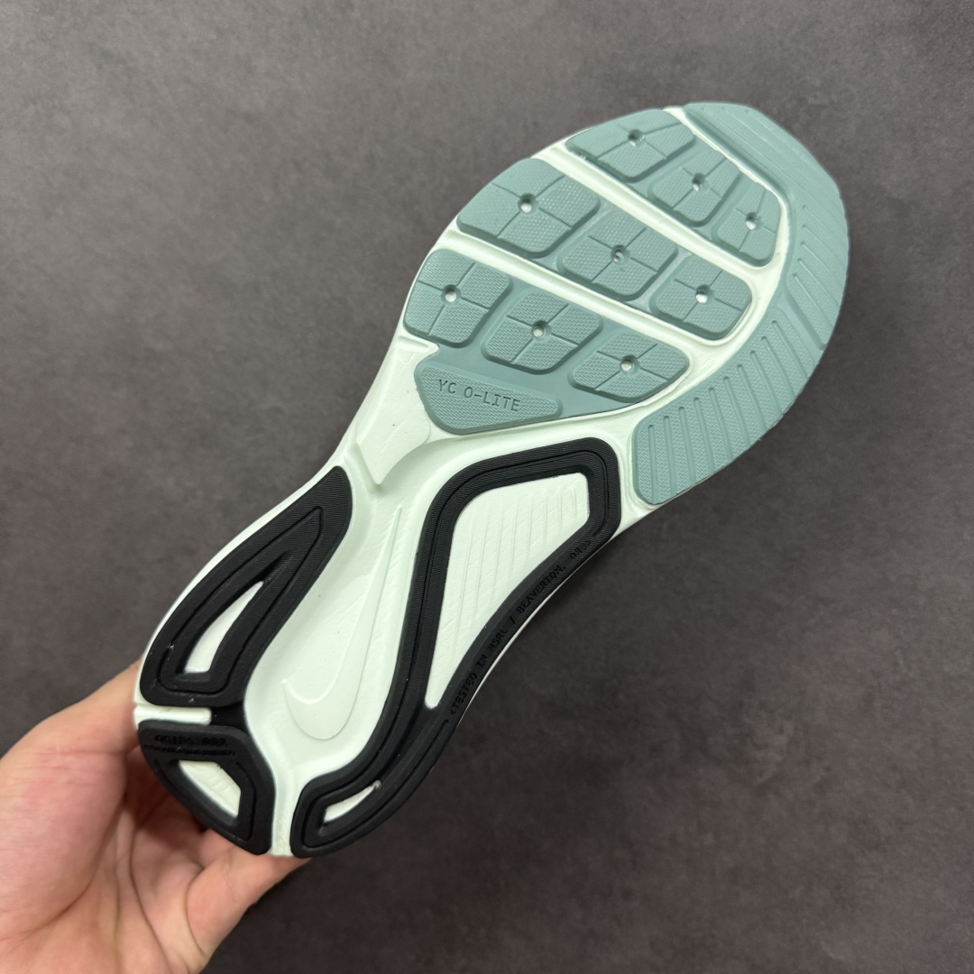 图片[9]-【RS纯原版】NK Zoom Structure 26代 缓震舒适轻量跑步鞋 鞋面采用聚酯纤维网面材质制作。鞋身整体轻盈舒适透气，整体颜色非常协调，简约风格，让日穿的穿搭更时尚。前掌搭载Air Zoom气垫，中底采用ReactX泡棉减震科技。 货号：HJ1101-100 尺码：36 36.5 37.5 38 38.5 39 40 40.5 41 42 42.5 43 44 44.5 45 46-选品中心