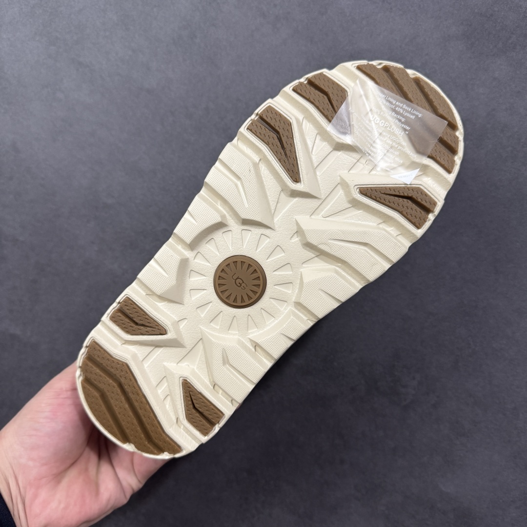 图片[9]-【SP顶级版】UGG Neumel Weather Hybrid M/1143991 秋冬羊毛一体雪地靴 原代工厂隆丰A级真羊毛皮一体完全遵循正平正品，精选A级羊皮毛一体材质，内里毛绒如云朵般包裹双脚，白带恒温属性一寒锁温抗冻，股季透气排湿，让双脚时刻处于干爽舒适的状态，轻量化设计搭配柔韧鞋底，每一步都似踩在软垫上，再加上贴合足型的弧度与足跟支撑，无论是居家休憩,外出通勤还是日常跑腿，全天行走也无负担。 从经典高筒靴到简约拖鞋，从基础中性色到潮流设计，既能与牛仔裤、卫衣打造随性日常，也能搭配裙子、男女同款更能轻松适配情侣穿搭。 优质羊皮毛天生耐磨损，搭配扎实工艺与防水科技加持，能抵御日常磨损与雨雪侵袭。一双穿数年仍能保持柔软质感💪🏻 尺码：35-45 编码：XZB340350-选品中心