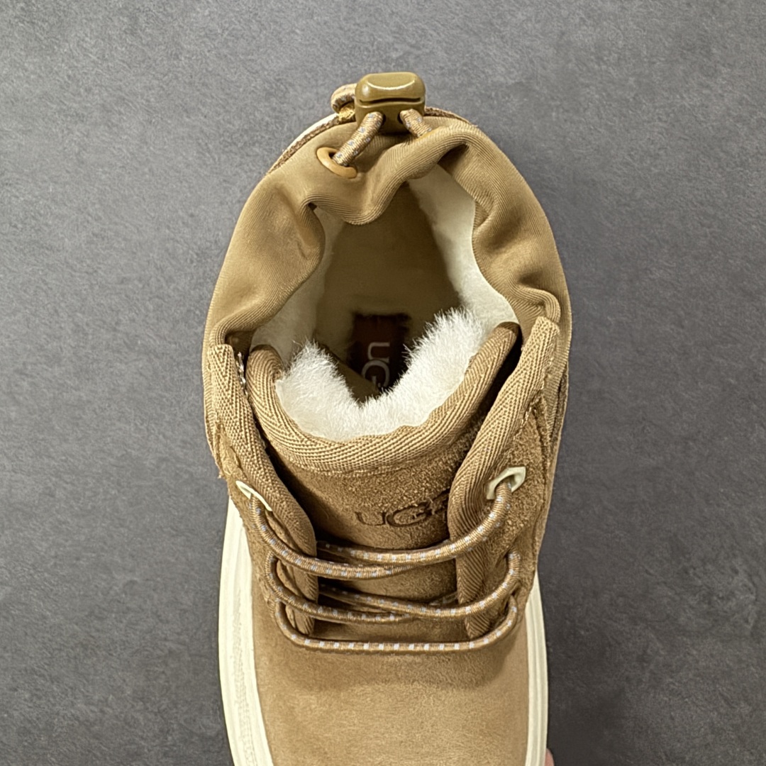 图片[7]-【SP顶级版】UGG Neumel Weather Hybrid M/1143991 秋冬羊毛一体雪地靴 原代工厂隆丰A级真羊毛皮一体完全遵循正平正品，精选A级羊皮毛一体材质，内里毛绒如云朵般包裹双脚，白带恒温属性一寒锁温抗冻，股季透气排湿，让双脚时刻处于干爽舒适的状态，轻量化设计搭配柔韧鞋底，每一步都似踩在软垫上，再加上贴合足型的弧度与足跟支撑，无论是居家休憩,外出通勤还是日常跑腿，全天行走也无负担。 从经典高筒靴到简约拖鞋，从基础中性色到潮流设计，既能与牛仔裤、卫衣打造随性日常，也能搭配裙子、男女同款更能轻松适配情侣穿搭。 优质羊皮毛天生耐磨损，搭配扎实工艺与防水科技加持，能抵御日常磨损与雨雪侵袭。一双穿数年仍能保持柔软质感💪🏻 尺码：35-45 编码：XZB340350-选品中心