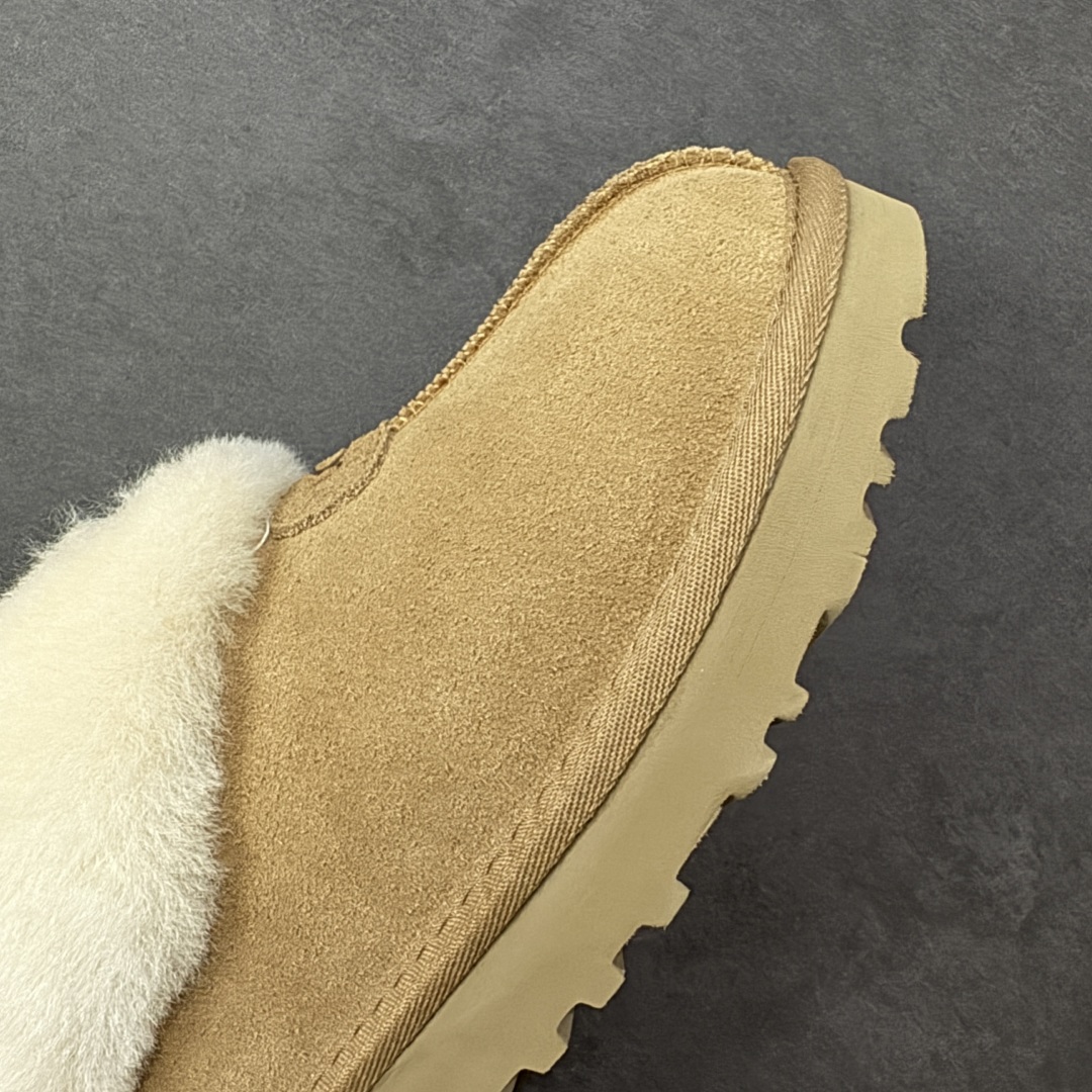 图片[5]-【SP顶级版】UGG W Classic MINI II 羚羊 秋冬羊毛一体雪地靴 1134810 原代工厂隆丰A级真羊毛皮一体完全遵循正平正品，精选A级羊皮毛一体材质，内里毛绒如云朵般包裹双脚，白带恒温属性一寒锁温抗冻，股季透气排湿，让双脚时刻处于干爽舒适的状态，轻量化设计搭配柔韧鞋底，每一步都似踩在软垫上，再加上贴合足型的弧度与足跟支撑，无论是居家休憩,外出通勤还是日常跑腿，全天行走也无负担。 从经典高筒靴到简约拖鞋，从基础中性色到潮流设计，既能与牛仔裤、卫衣打造随性日常，也能搭配裙子、男女同款更能轻松适配情侣穿搭。 优质羊皮毛天生耐磨损，搭配扎实工艺与防水科技加持，能抵御日常磨损与雨雪侵袭。一双穿数年仍能保持柔软质感💪🏻 尺码：35-40-选品中心