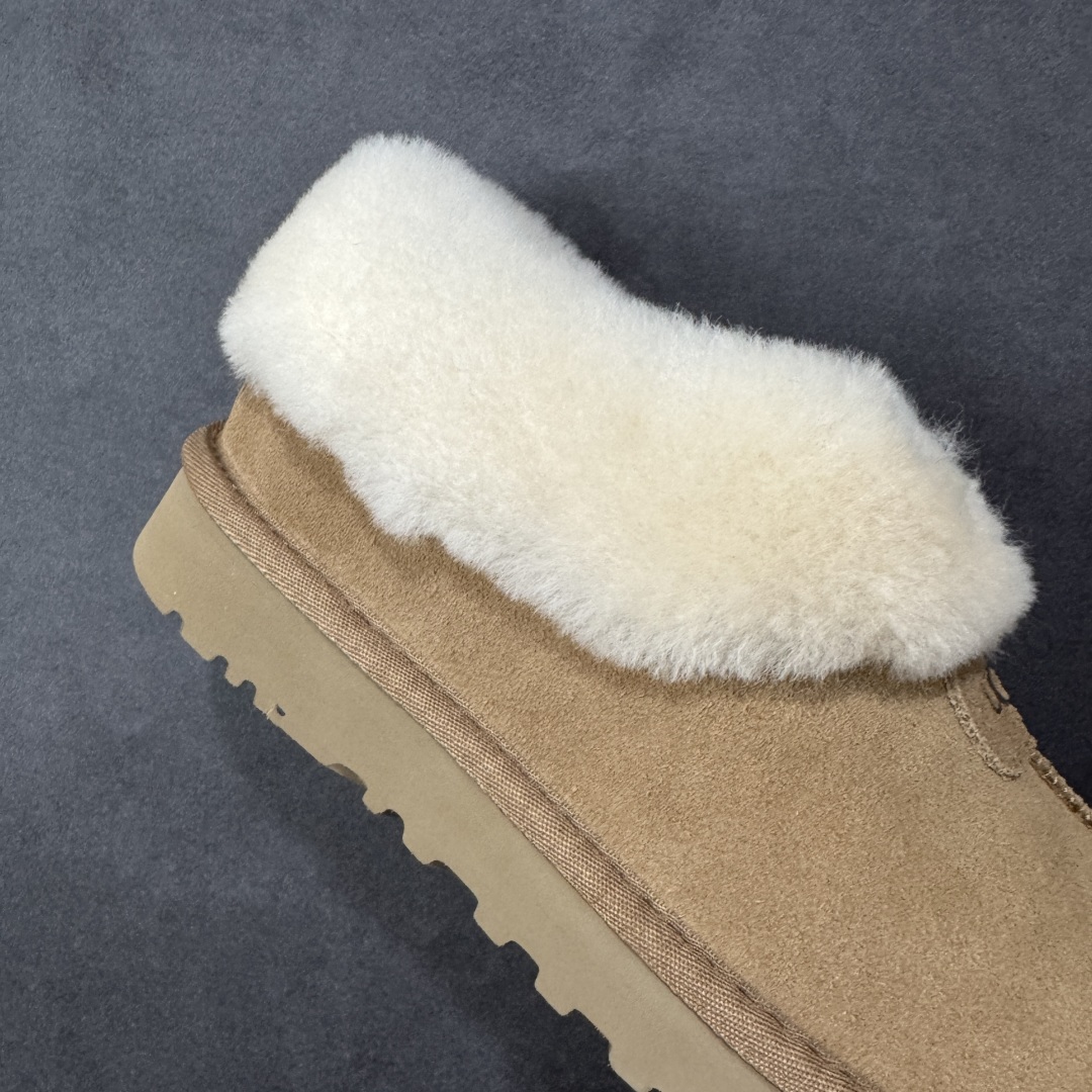图片[6]-【SP顶级版】UGG W Classic MINI II 羚羊 秋冬羊毛一体雪地靴 1134810 原代工厂隆丰A级真羊毛皮一体完全遵循正平正品，精选A级羊皮毛一体材质，内里毛绒如云朵般包裹双脚，白带恒温属性一寒锁温抗冻，股季透气排湿，让双脚时刻处于干爽舒适的状态，轻量化设计搭配柔韧鞋底，每一步都似踩在软垫上，再加上贴合足型的弧度与足跟支撑，无论是居家休憩,外出通勤还是日常跑腿，全天行走也无负担。 从经典高筒靴到简约拖鞋，从基础中性色到潮流设计，既能与牛仔裤、卫衣打造随性日常，也能搭配裙子、男女同款更能轻松适配情侣穿搭。 优质羊皮毛天生耐磨损，搭配扎实工艺与防水科技加持，能抵御日常磨损与雨雪侵袭。一双穿数年仍能保持柔软质感💪🏻 尺码：35-40-选品中心
