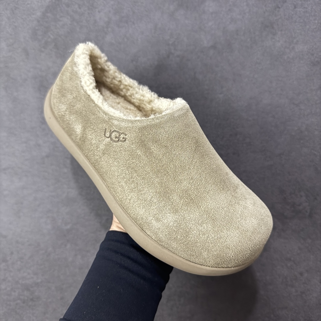 图片[3]-【SP顶级版】UGG Mini 6211 系列 秋冬羊毛一体雪地靴 原代工厂隆丰A级真羊毛皮一体完全遵循正平正品，精选A级羊皮毛一体材质，内里毛绒如云朵般包裹双脚，白带恒温属性一寒锁温抗冻，股季透气排湿，让双脚时刻处于干爽舒适的状态，轻量化设计搭配柔韧鞋底，每一步都似踩在软垫上，再加上贴合足型的弧度与足跟支撑，无论是居家休憩,外出通勤还是日常跑腿，全天行走也无负担。 从经典高筒靴到简约拖鞋，从基础中性色到潮流设计，既能与牛仔裤、卫衣打造随性日常，也能搭配裙子、男女同款更能轻松适配情侣穿搭。 优质羊皮毛天生耐磨损，搭配扎实工艺与防水科技加持，能抵御日常磨损与雨雪侵袭。一双穿数年仍能保持柔软质感💪🏻 尺码：35-40-选品中心