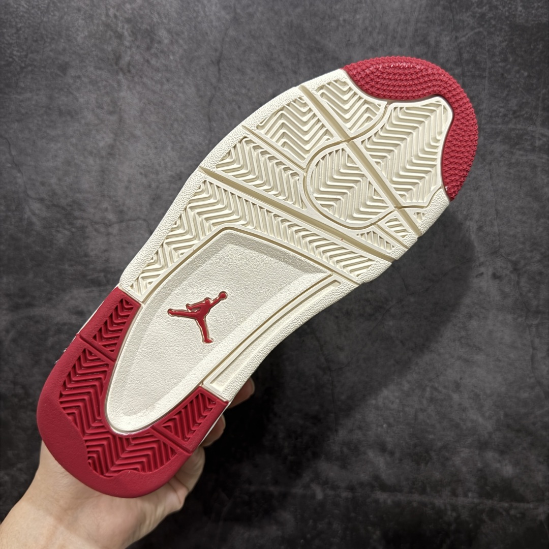 图片[9]-【原厂版】Air Jordan AJ4 白米红情人节 新晋AJ外贸大厂全新生产线出品 整体版型质感 用料细节都绝不含糊 同价位无敌 原鞋开发原楦原纸板同源开发 完美呈现乔4的版型 内侧正确双色网格77 还原细节 原厂皮料 正确气垫颜色 正确网格工艺 正确拉帮工艺 全鞋原装材料制作 原档案原模具打造 支持全方位与正品对比 尺码：40 40.5 41 42 42.5 43 44 44.5 45 46 47.5 48.5-选品中心