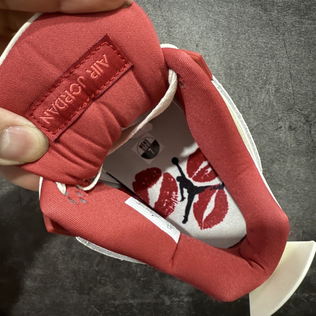 图片[7]-【原厂版】Air Jordan AJ4 白米红情人节 新晋AJ外贸大厂全新生产线出品 整体版型质感 用料细节都绝不含糊 同价位无敌 原鞋开发原楦原纸板同源开发 完美呈现乔4的版型 内侧正确双色网格77 还原细节 原厂皮料 正确气垫颜色 正确网格工艺 正确拉帮工艺 全鞋原装材料制作 原档案原模具打造 支持全方位与正品对比 尺码：40 40.5 41 42 42.5 43 44 44.5 45 46 47.5 48.5-选品中心