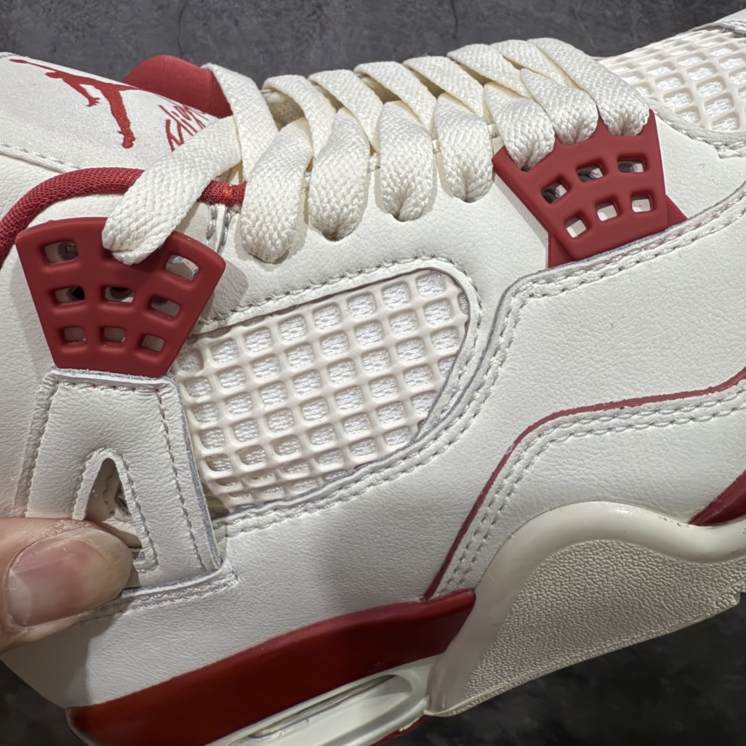 图片[4]-【原厂版】Air Jordan AJ4 白米红情人节 新晋AJ外贸大厂全新生产线出品 整体版型质感 用料细节都绝不含糊 同价位无敌 原鞋开发原楦原纸板同源开发 完美呈现乔4的版型 内侧正确双色网格77 还原细节 原厂皮料 正确气垫颜色 正确网格工艺 正确拉帮工艺 全鞋原装材料制作 原档案原模具打造 支持全方位与正品对比 尺码：40 40.5 41 42 42.5 43 44 44.5 45 46 47.5 48.5-选品中心