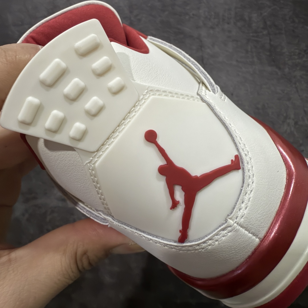 图片[2]-【原厂版】Air Jordan AJ4 白米红情人节 新晋AJ外贸大厂全新生产线出品 整体版型质感 用料细节都绝不含糊 同价位无敌 原鞋开发原楦原纸板同源开发 完美呈现乔4的版型 内侧正确双色网格77 还原细节 原厂皮料 正确气垫颜色 正确网格工艺 正确拉帮工艺 全鞋原装材料制作 原档案原模具打造 支持全方位与正品对比 尺码：40 40.5 41 42 42.5 43 44 44.5 45 46 47.5 48.5-选品中心