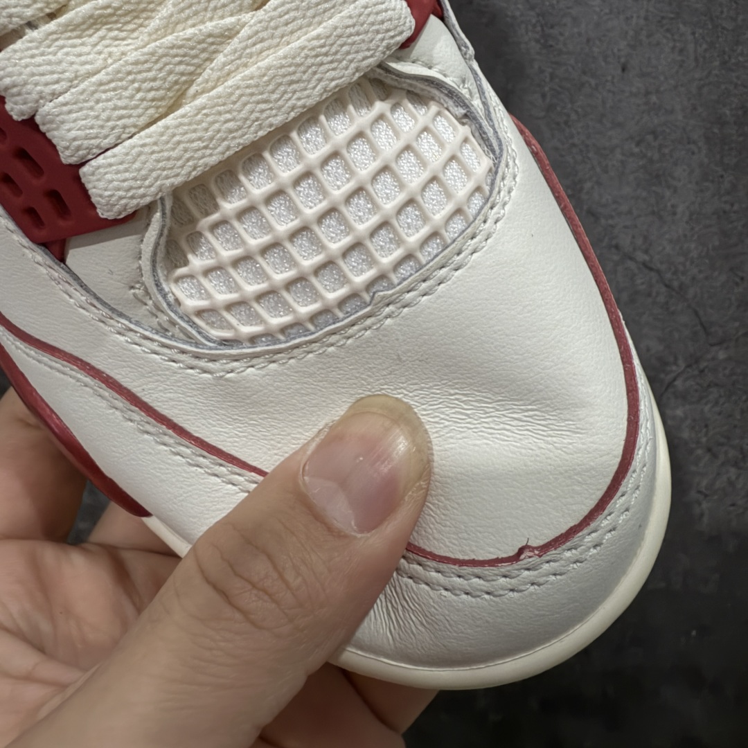 图片[5]-【原厂版】Air Jordan AJ4 白米红情人节 新晋AJ外贸大厂全新生产线出品 整体版型质感 用料细节都绝不含糊 同价位无敌 原鞋开发原楦原纸板同源开发 完美呈现乔4的版型 内侧正确双色网格77 还原细节 原厂皮料 正确气垫颜色 正确网格工艺 正确拉帮工艺 全鞋原装材料制作 原档案原模具打造 支持全方位与正品对比 尺码：40 40.5 41 42 42.5 43 44 44.5 45 46 47.5 48.5-选品中心