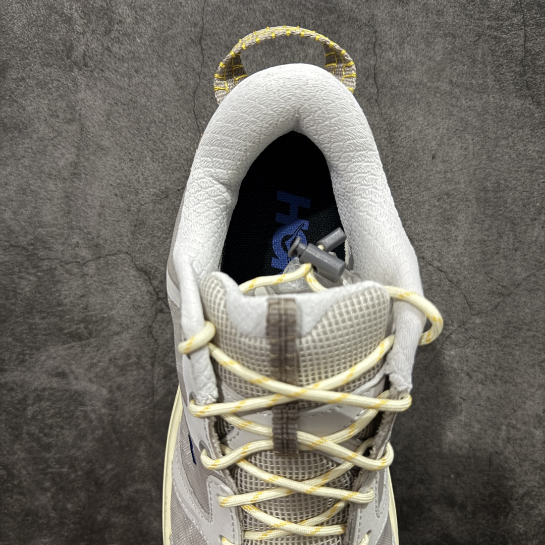 图片[8]-【公司级】HOKA ONE ONE Bondi B3 LS 运动舒适低帮跑步鞋 男女同款 高品质 原材料开发 邦代鞋头采用牛皮革材质 网面是MONO 纱材质 ，里面是蜂窝煤透气网眼定型。后跟设计采用皮革双缝线 ，HOKA经典的厚底设计。 鞋底采用EVA板材发泡 脚感舒适 减震耐磨透气跑步运动鞋 尺码 36 36.5 37.5 38 38.5 39 40 40.5 41 42 42.5 43 44 44.5 45 46 47-选品中心