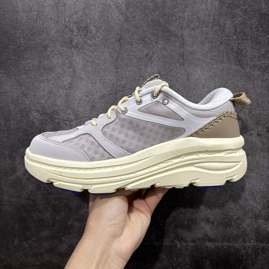 图片[2]-【公司级】HOKA ONE ONE Bondi B3 LS 运动舒适低帮跑步鞋 男女同款 高品质 原材料开发 邦代鞋头采用牛皮革材质 网面是MONO 纱材质 ，里面是蜂窝煤透气网眼定型。后跟设计采用皮革双缝线 ，HOKA经典的厚底设计。 鞋底采用EVA板材发泡 脚感舒适 减震耐磨透气跑步运动鞋 尺码 36 36.5 37.5 38 38.5 39 40 40.5 41 42 42.5 43 44 44.5 45 46 47-选品中心